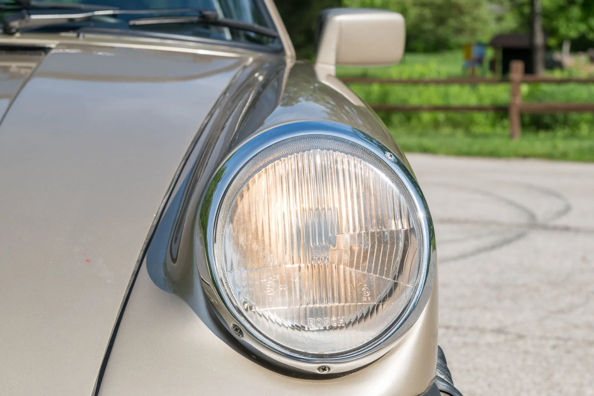 1982 Porsche 911SC Coupe in Platinum Metallic