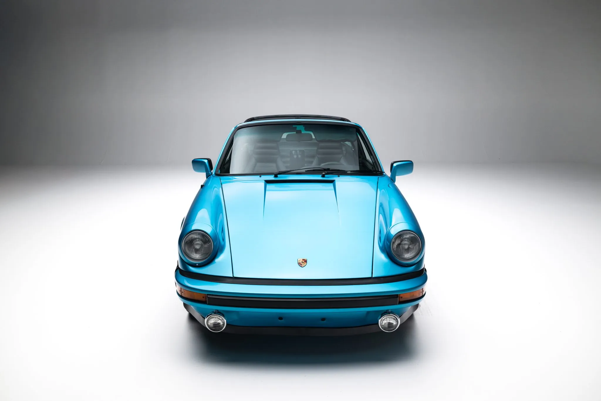 1977 Porsche 911S Targa in Minerva Blue Metallic