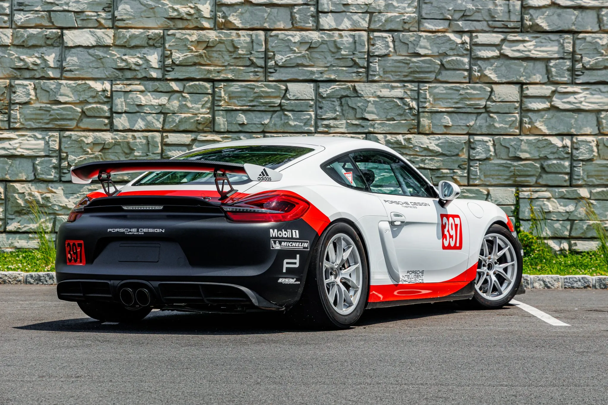 2016 Porsche Cayman GT4 Clubsport in Pure White