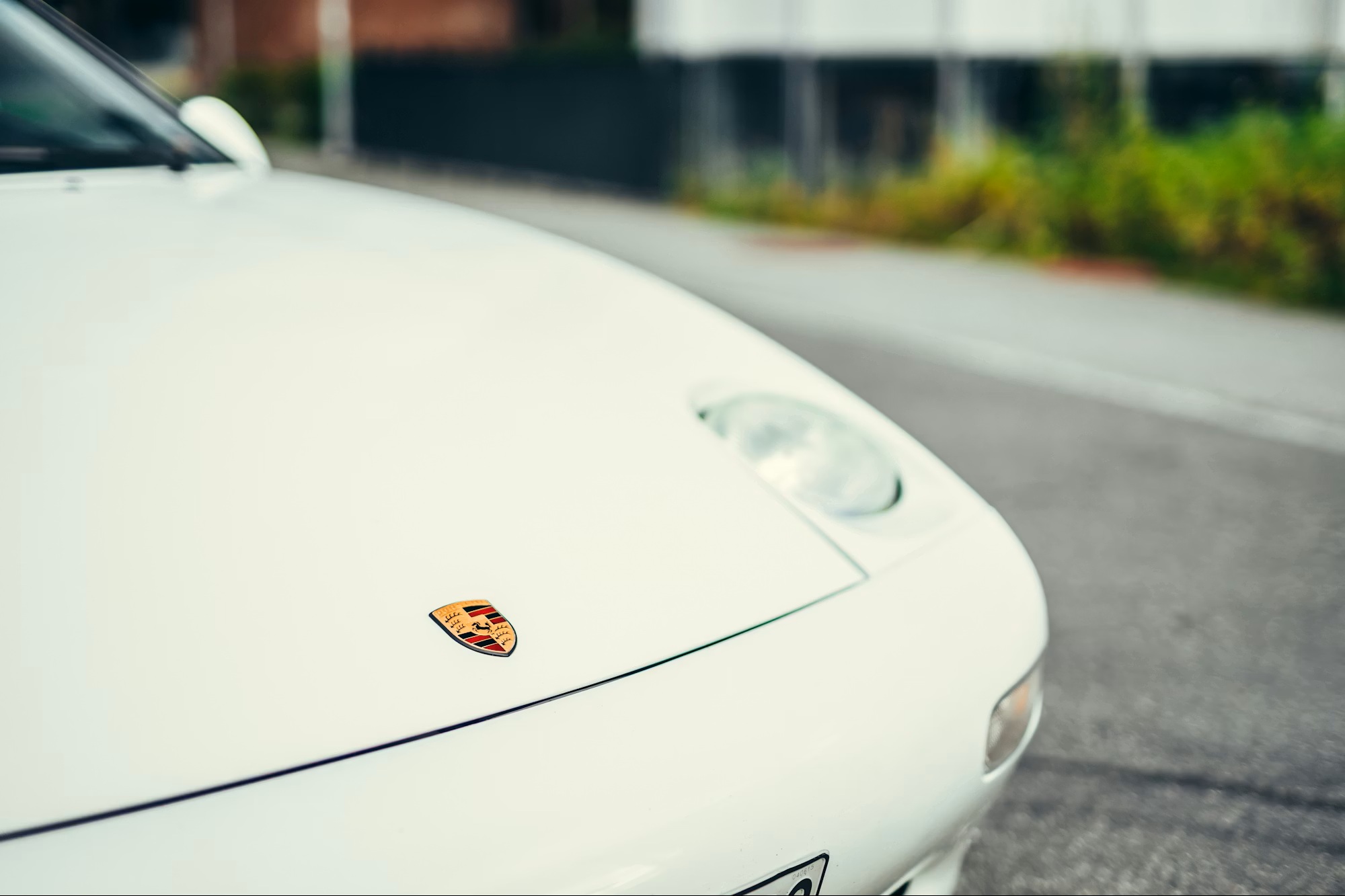 1988 Porsche 928 S4 in White