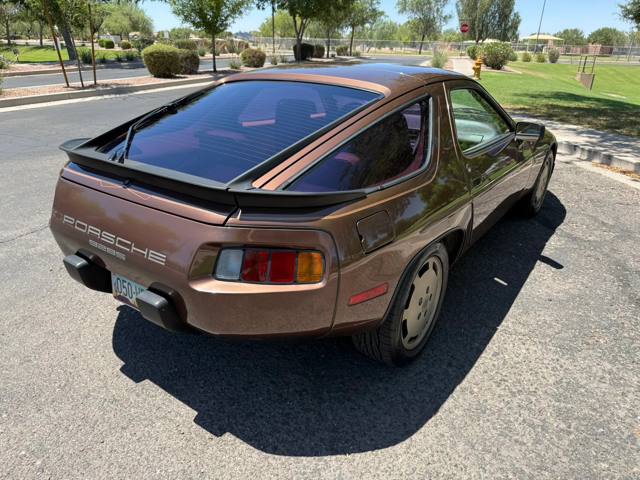 1985 Porsche 928S in Muscat Brown Metallic