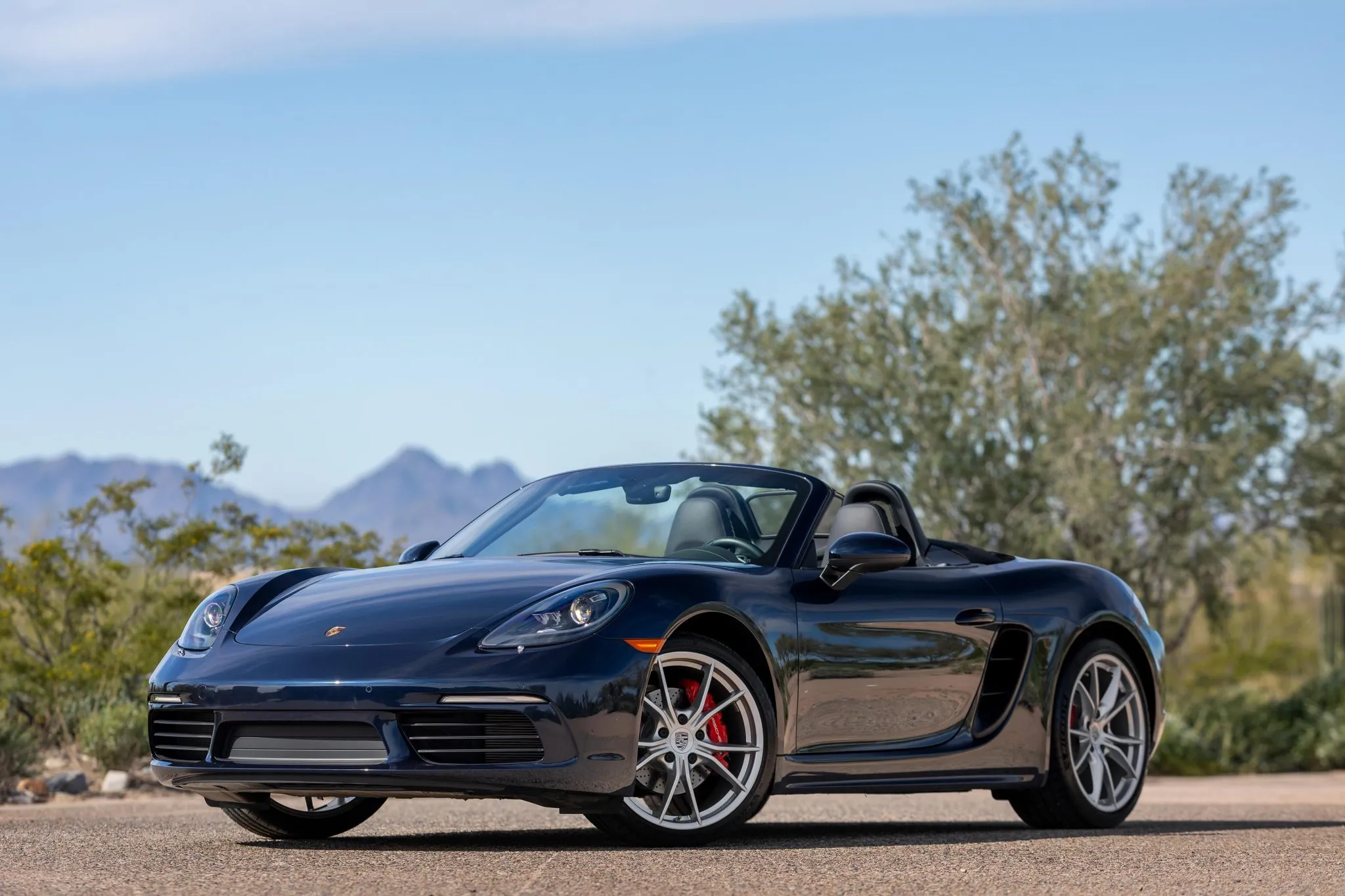 2019 Porsche 718 Boxster S in Night Blue Metallic