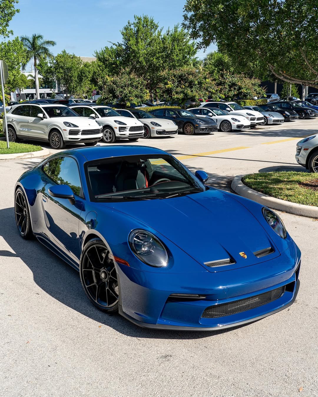 2023 Porsche 911 GT3 Touring in Manaus Blue
