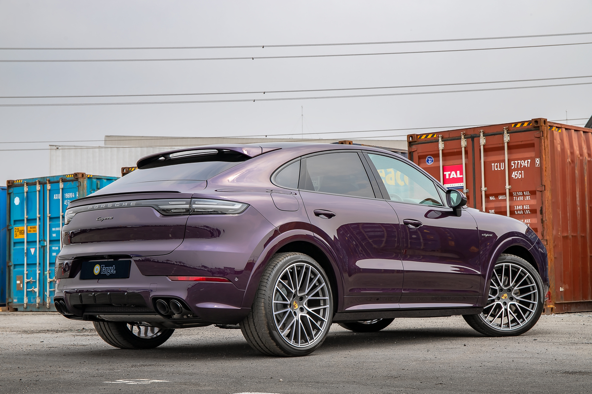 2022 Porsche Cayenne Coupe E-Hybrid Platinum Edition in Merlin Purple Metallic