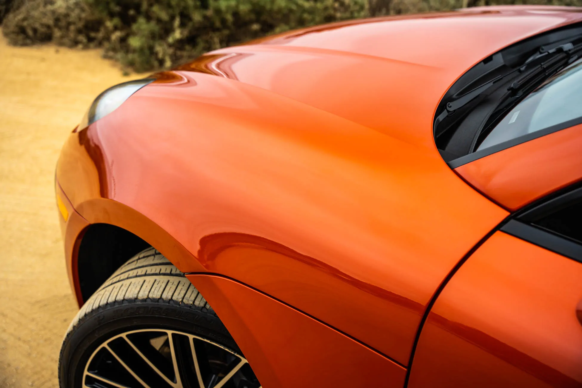 2022 Porsche Macan in Papaya Metallic