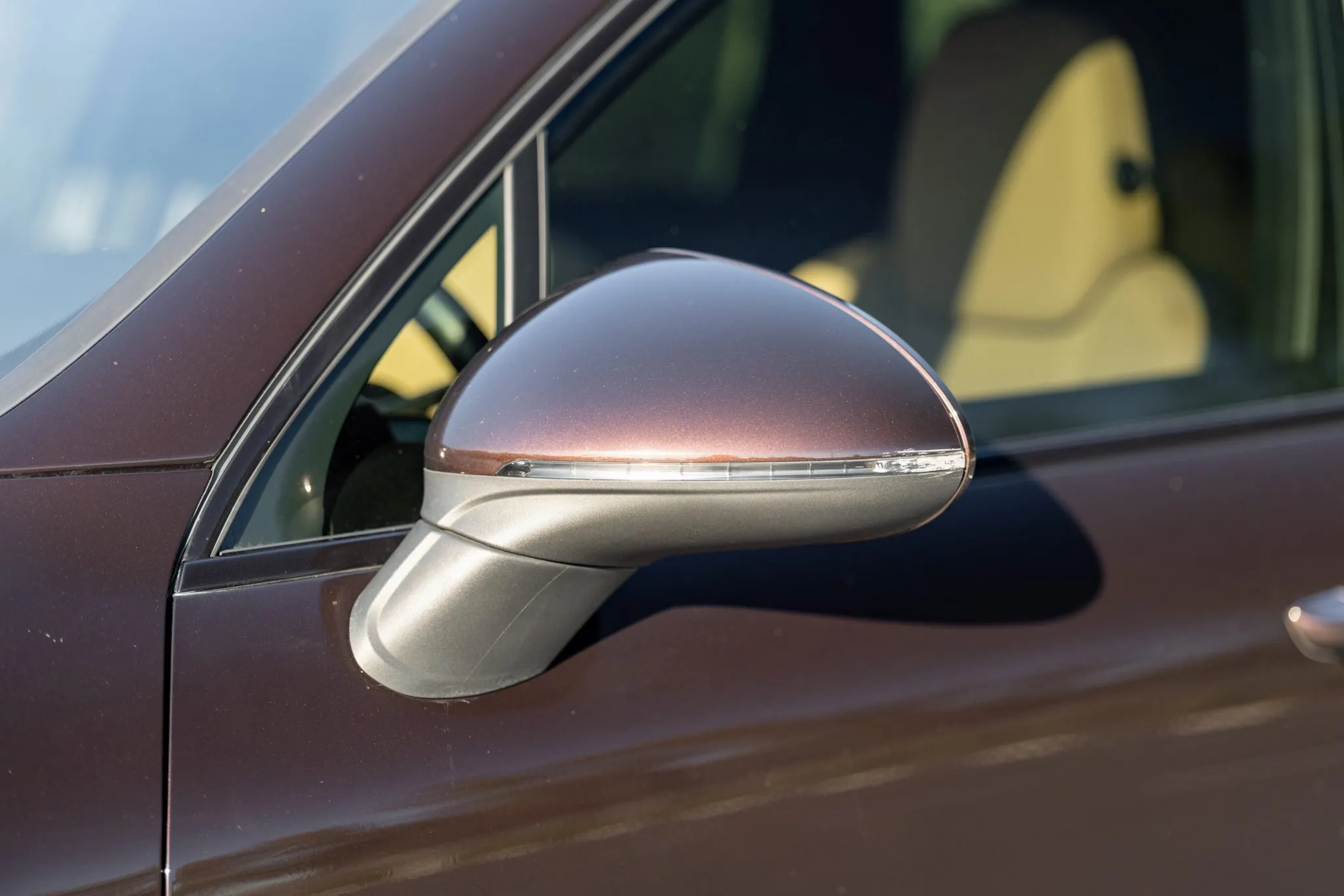 2016 Porsche Cayenne S E-Hybrid in Mahogany Metallic