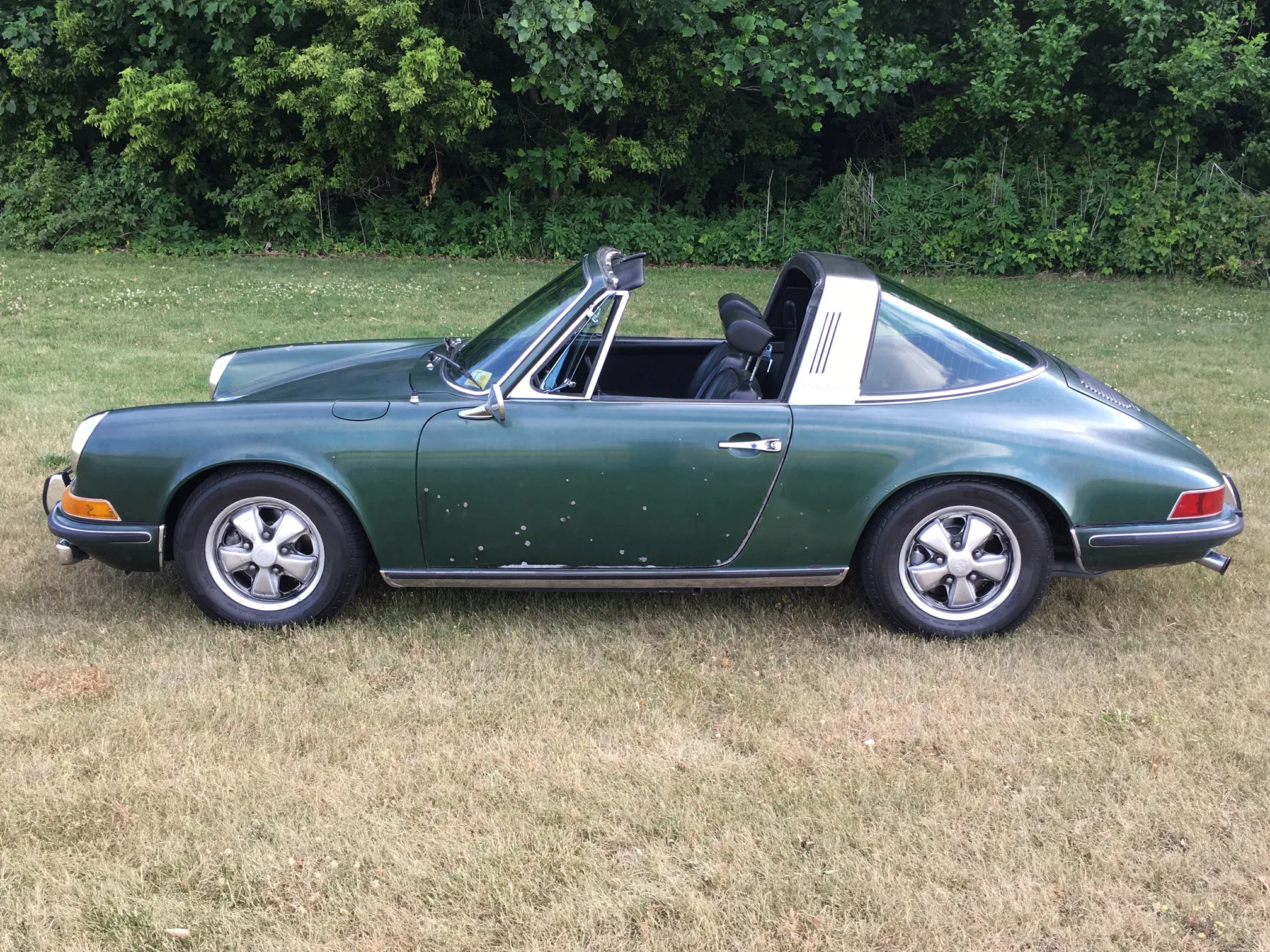 1969 Porsche 911E Targa in Metallic Dark Green