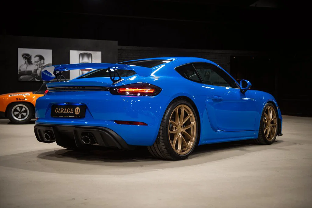 2021 Porsche 718 Cayman GT4 in Voodoo Blue