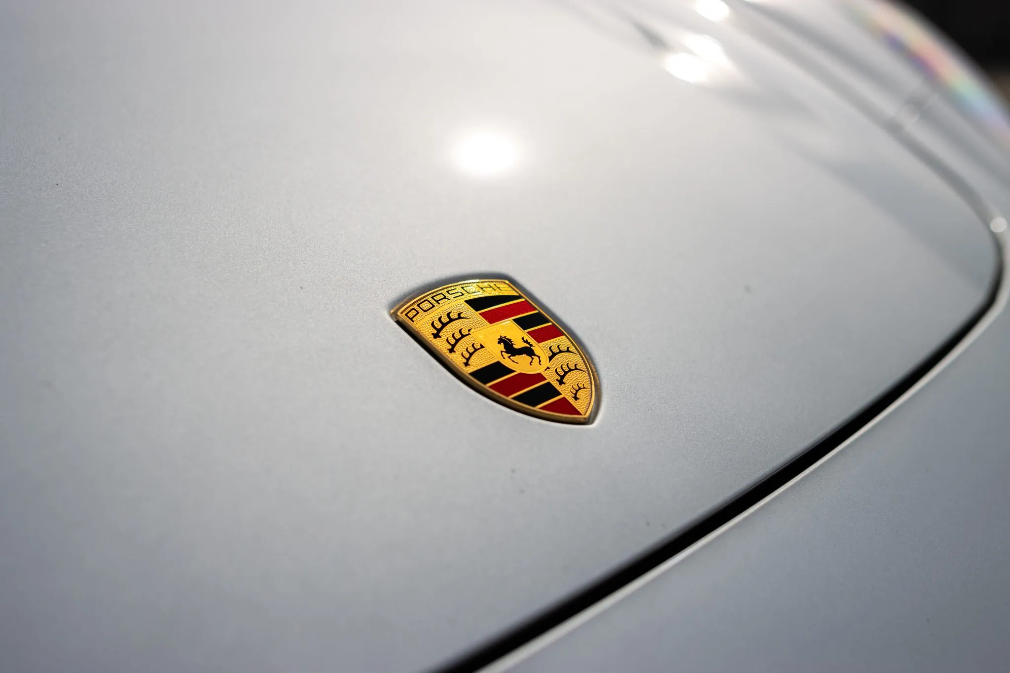 2019 Porsche Panamera 4 Sport Turismo in Dolomite Silver Metallic