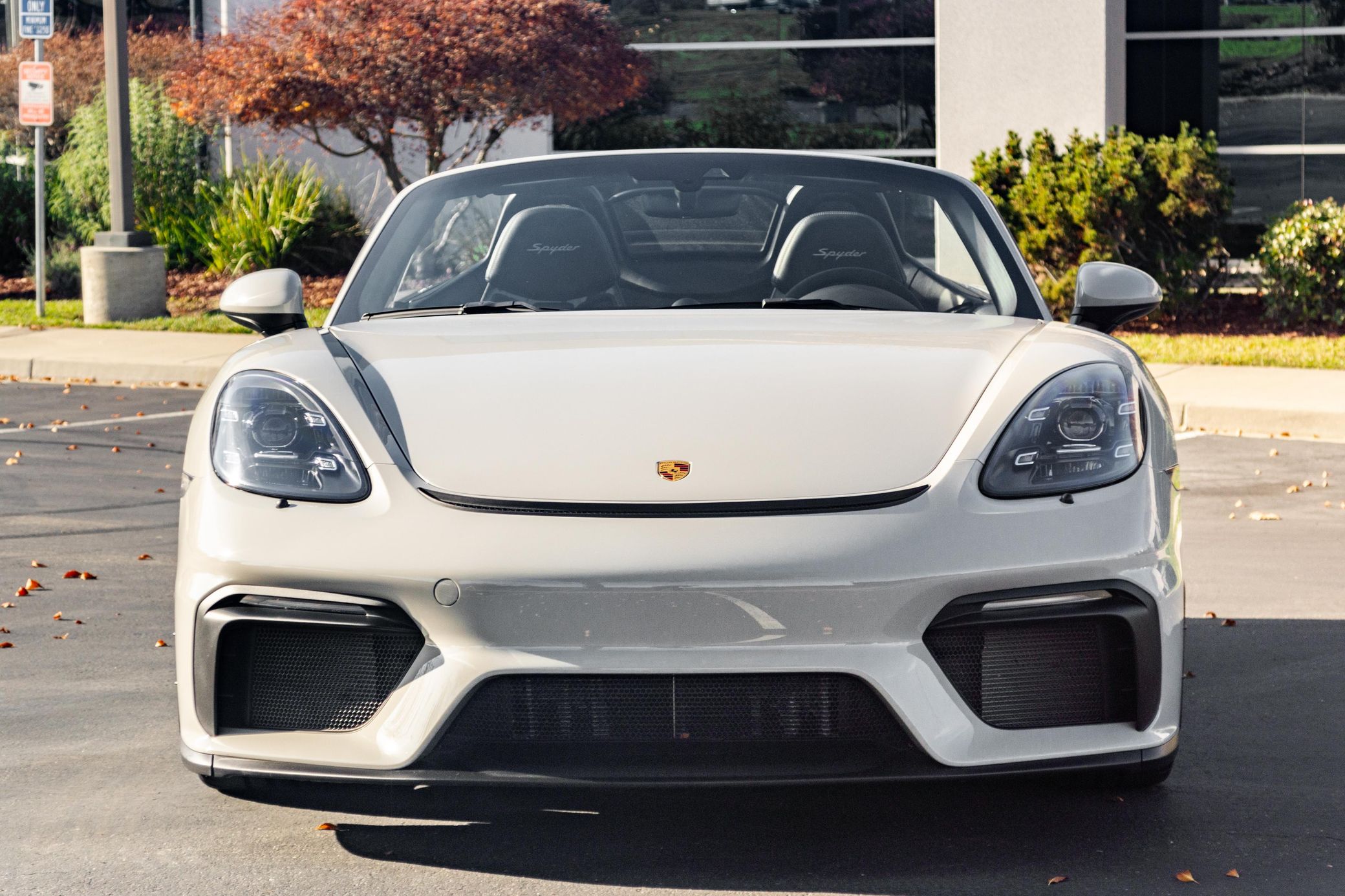 2022 Porsche 718 Boxster Spyder in Chalk