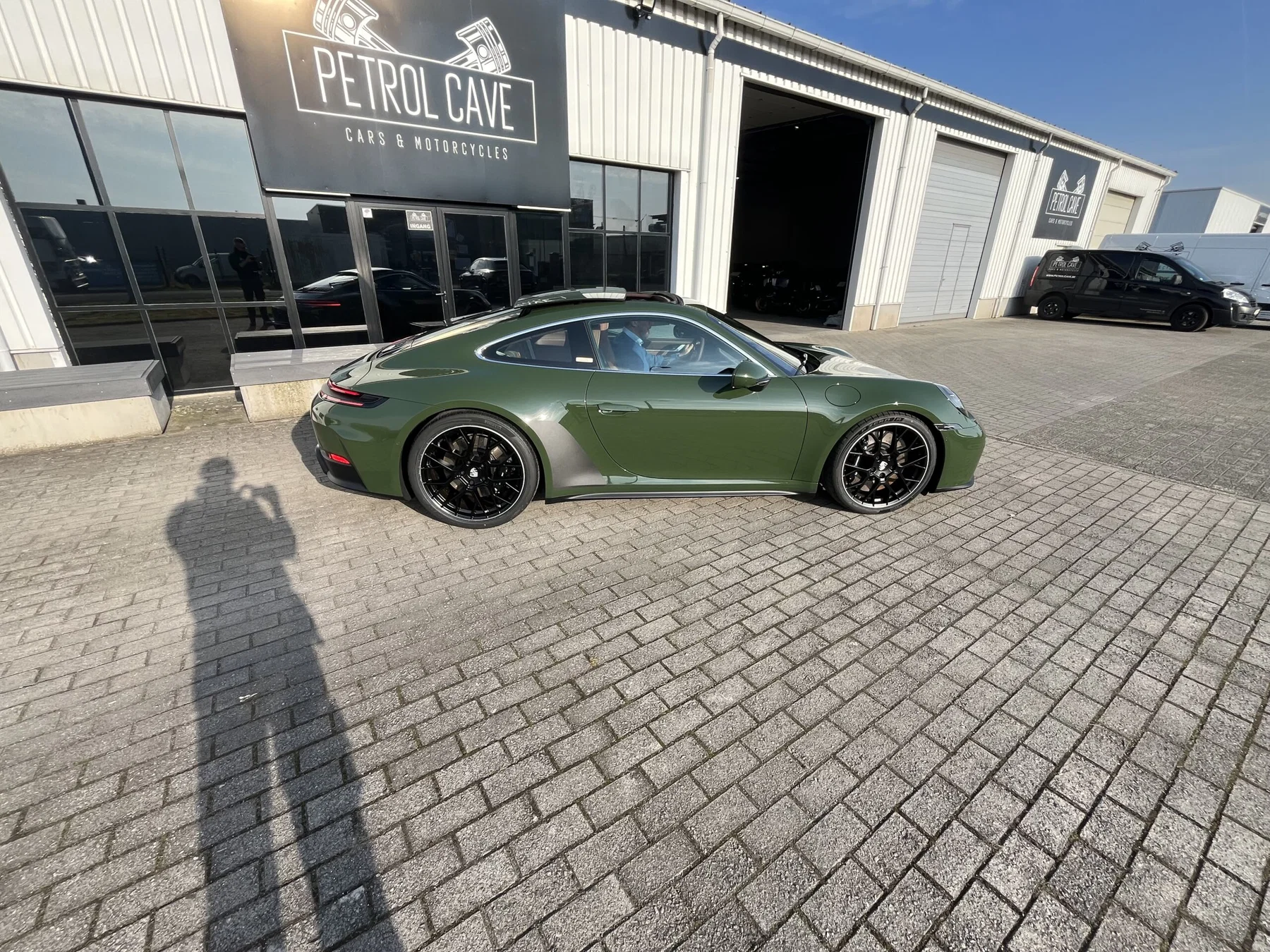 2025 Porsche 911 Carrera GTS ‘Cuarenta Edition’ in Quercus Verde