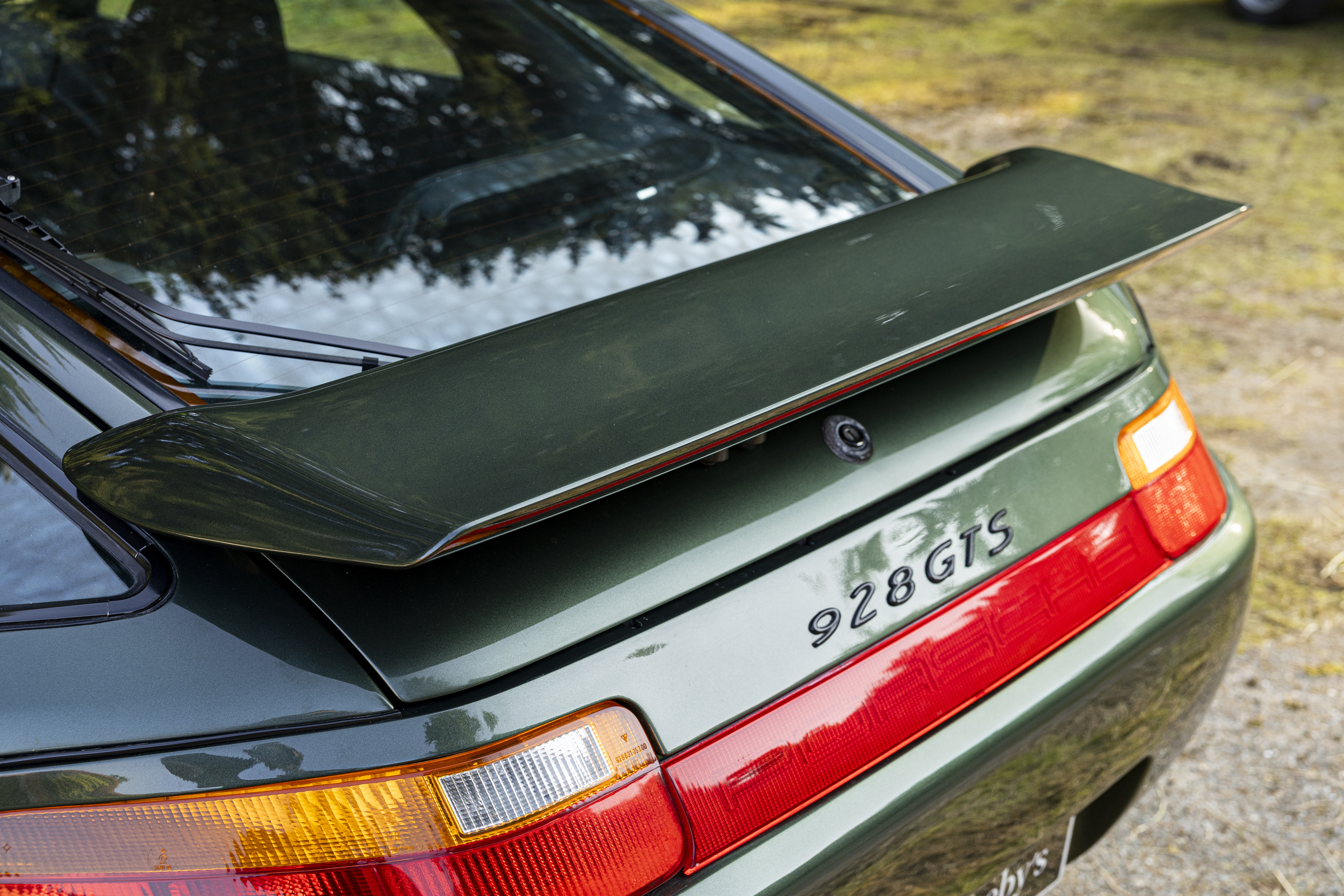 1993 Porsche 928 GTS in Oak Green Metallic