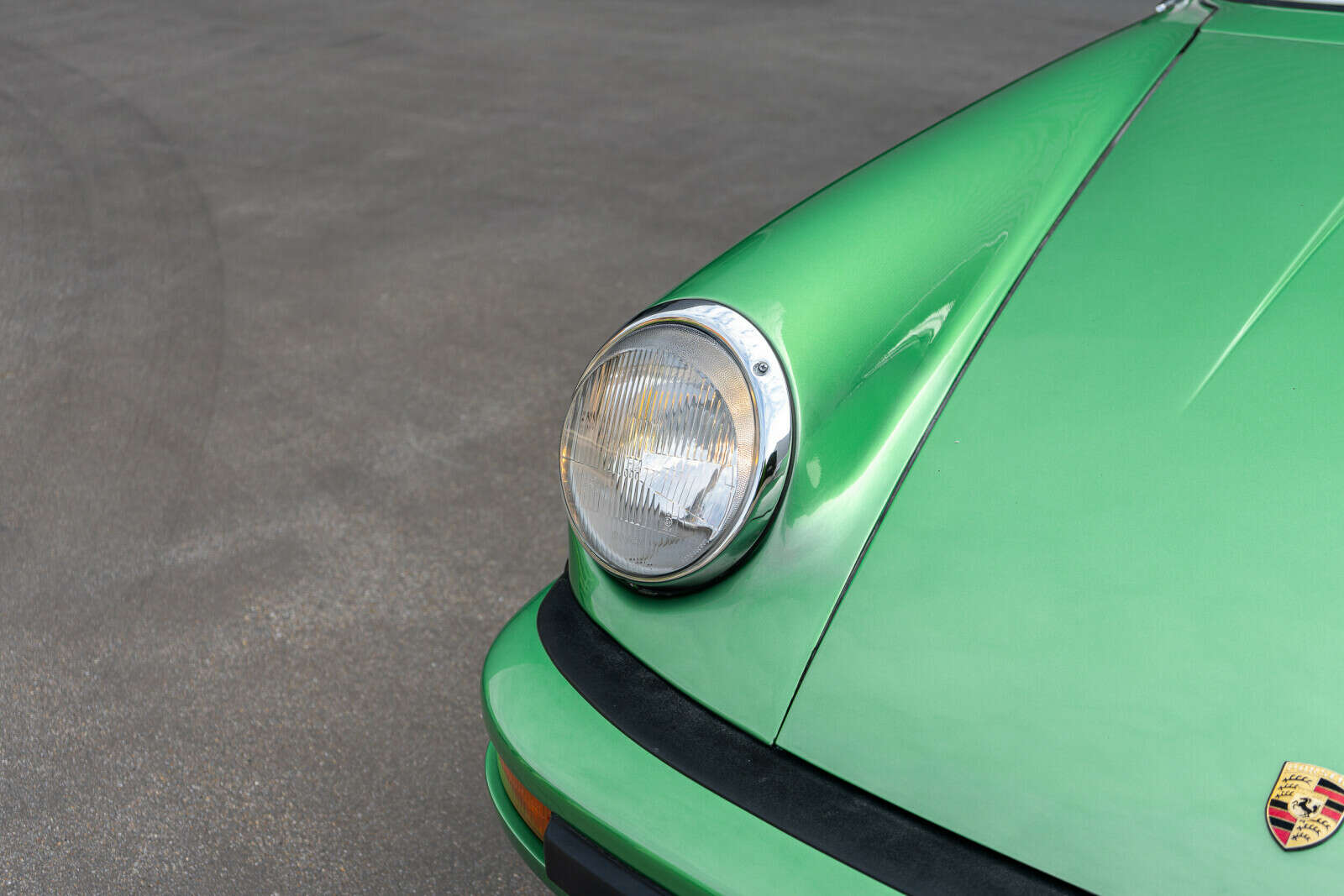 1974 Porsche 911 S in Viper Green Diamond