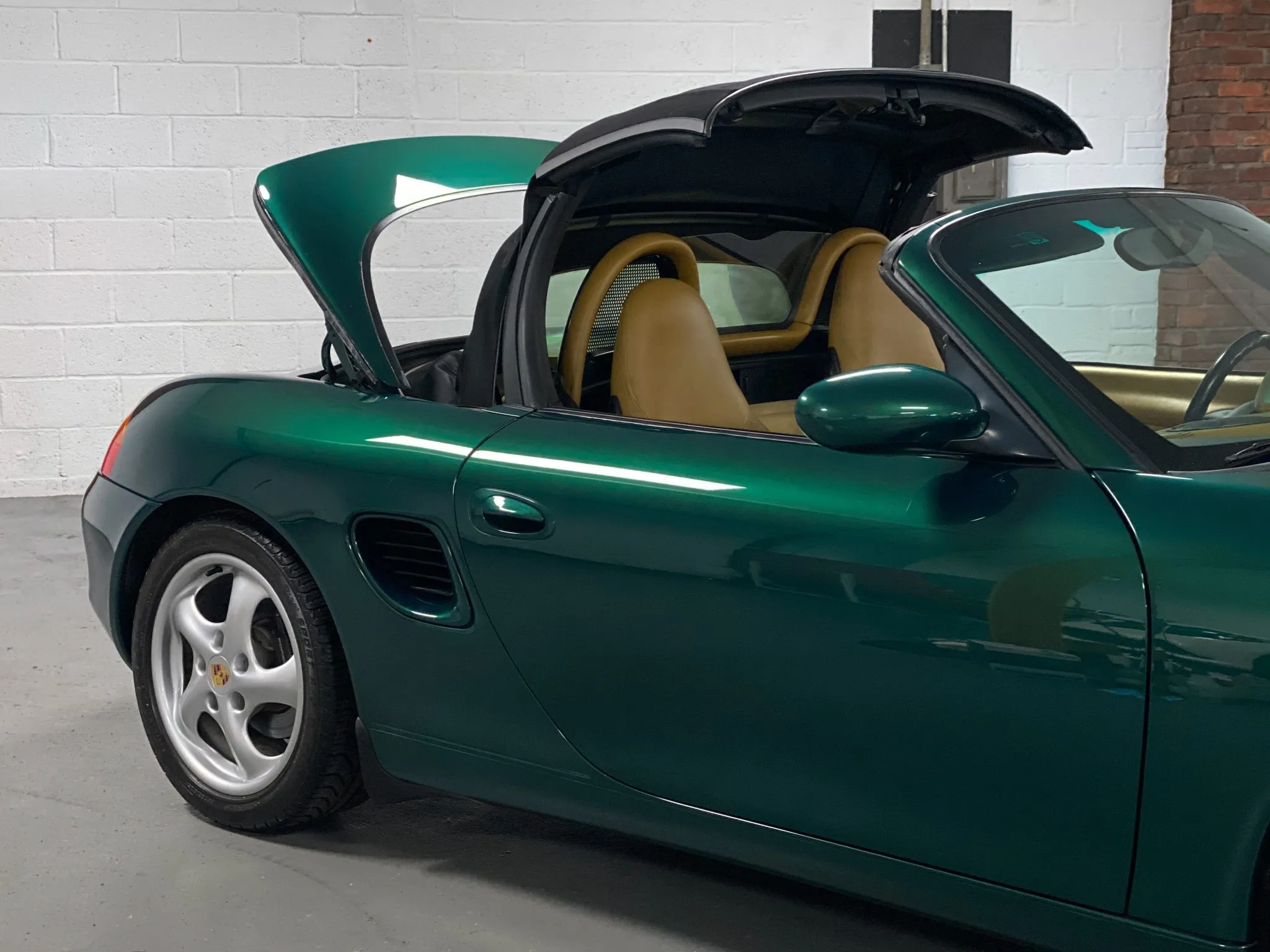 2000 Porsche Boxster in Rainforest Green Metallic