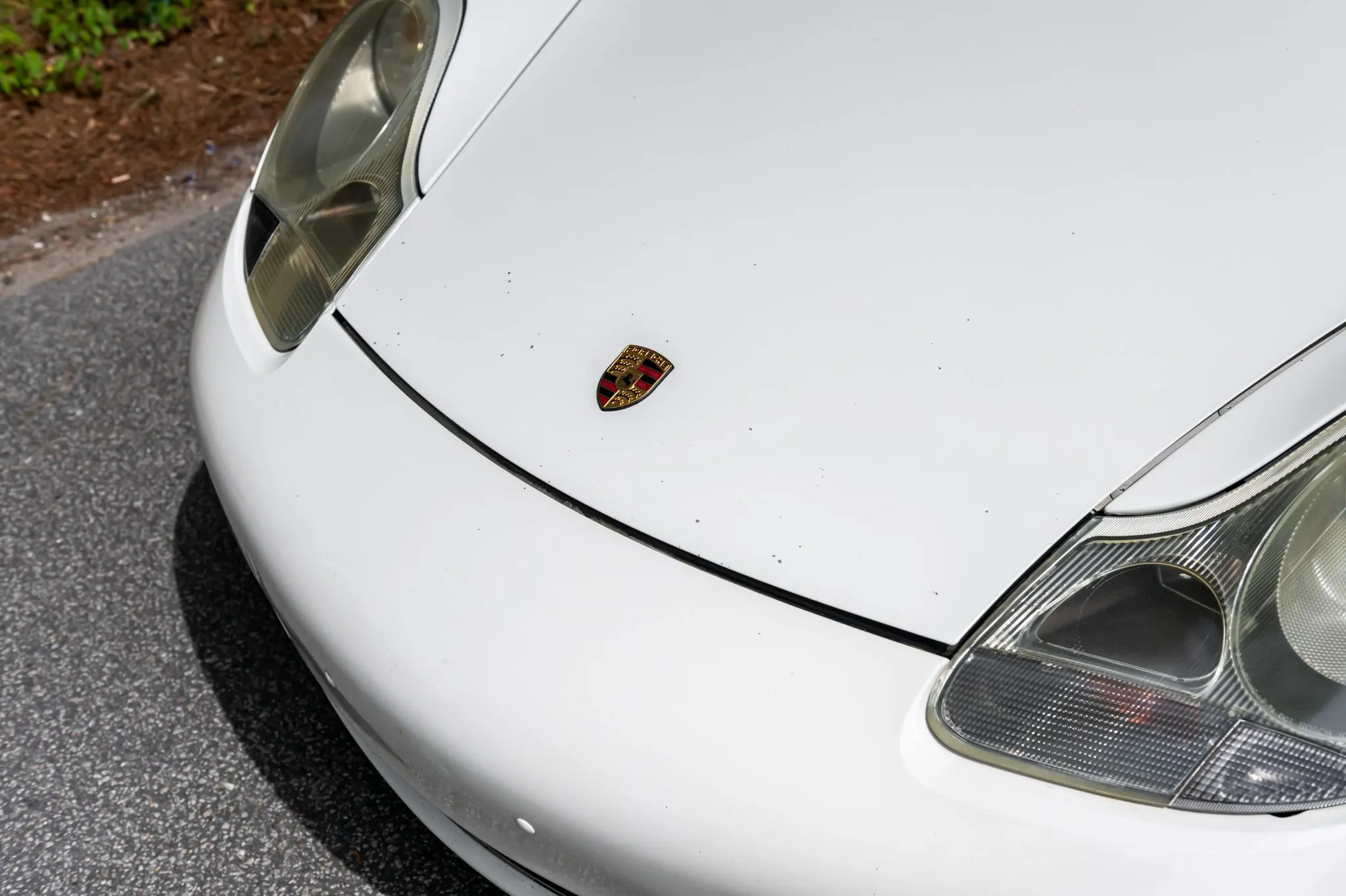 2000 Porsche 911 Carrera Coupe in Biarritz White