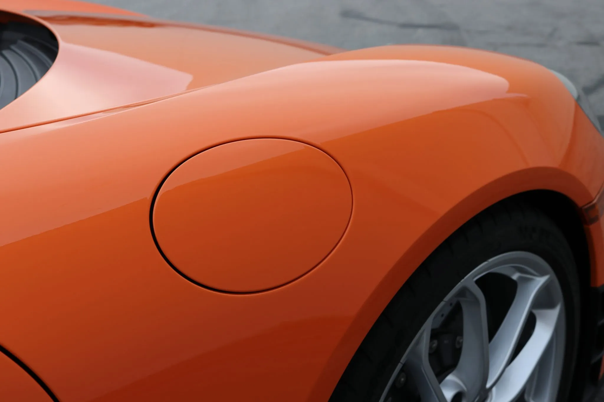 2021 Porsche 718 Cayman GT4 in Pastel Orange