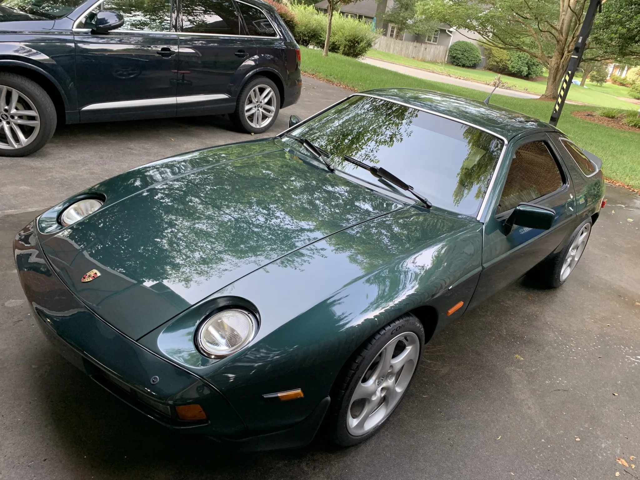 1982 Porsche 928S in Metallic Dark Green