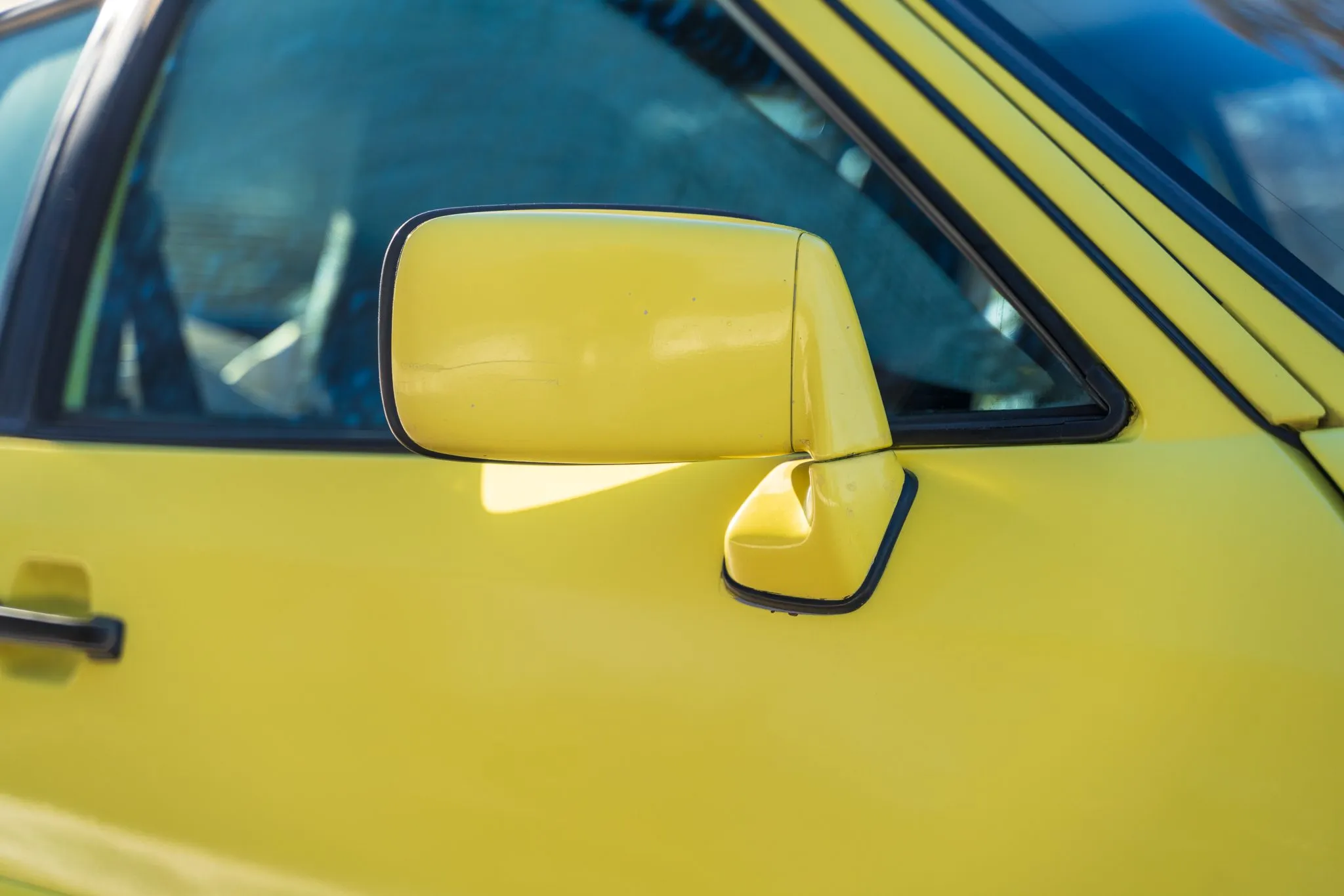 1987 Porsche 944 Turbo in Lemon Yellow