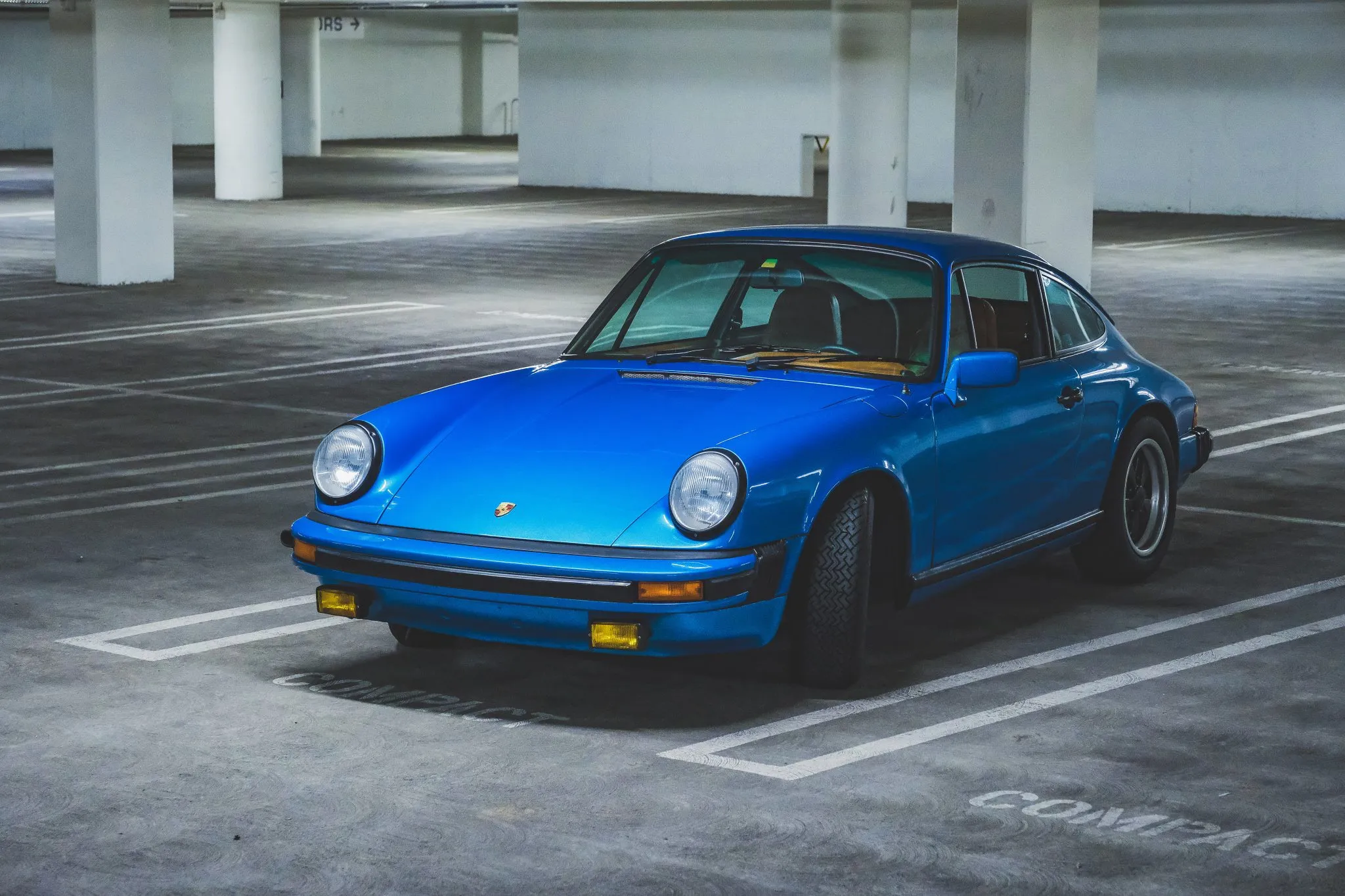 1977 Porsche 911S Coupe in Minerva Blue Metallic