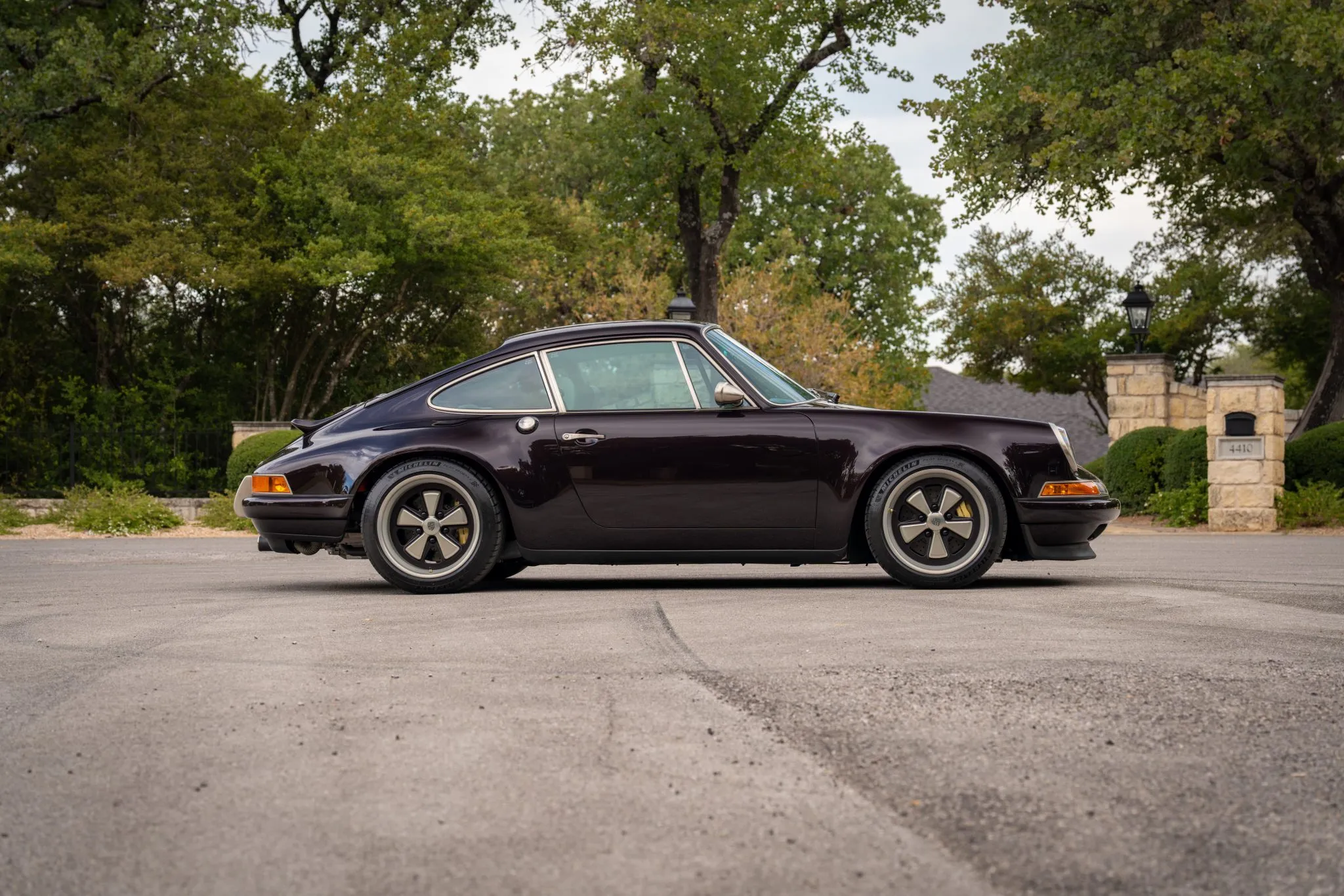 1990 Porsche 911 Carrera 2 Coupe in Aubergine Metallic
