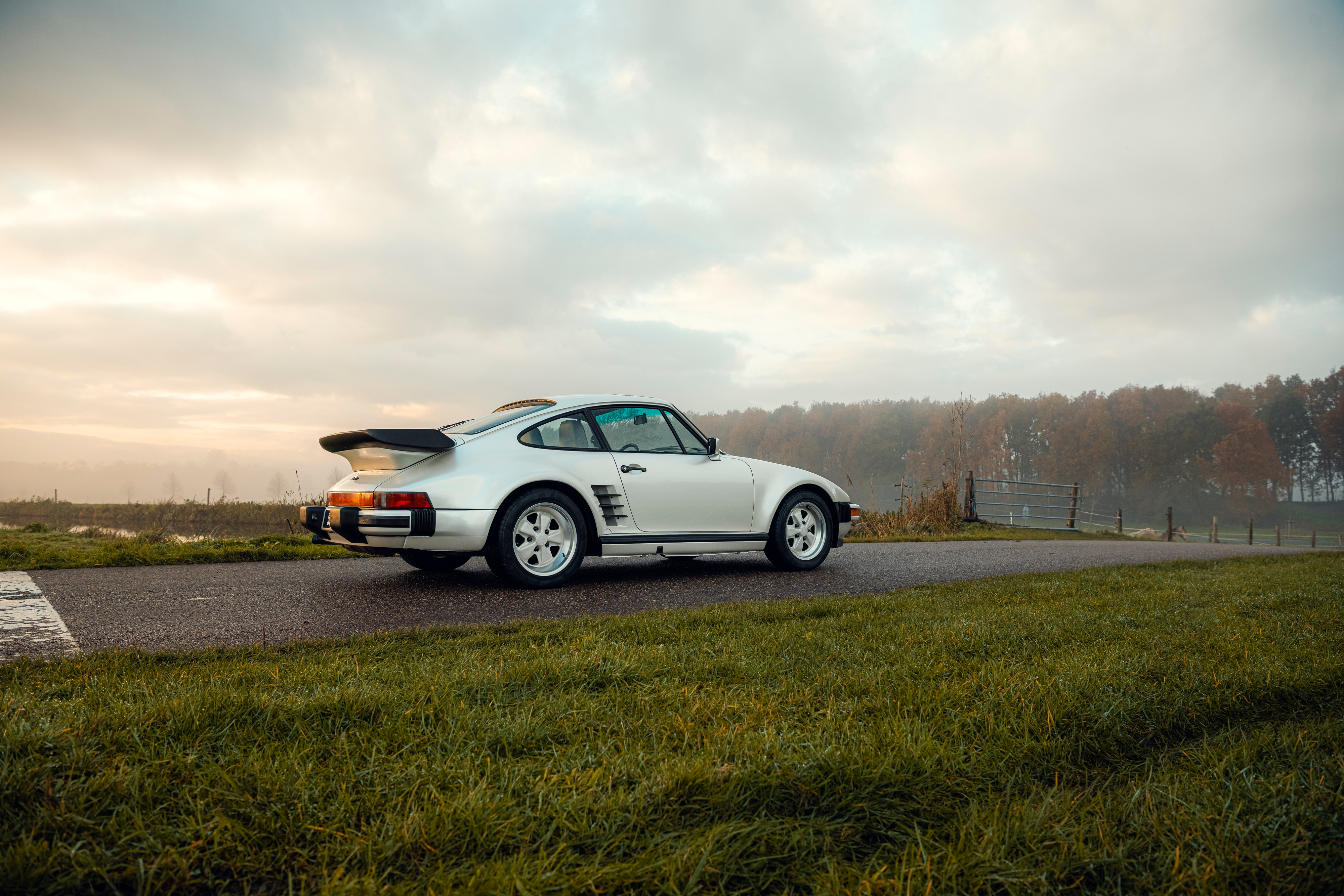 1989 Porsche 911 Turbo 'Flat-Nose' Coupe in Pearl White Metallic
