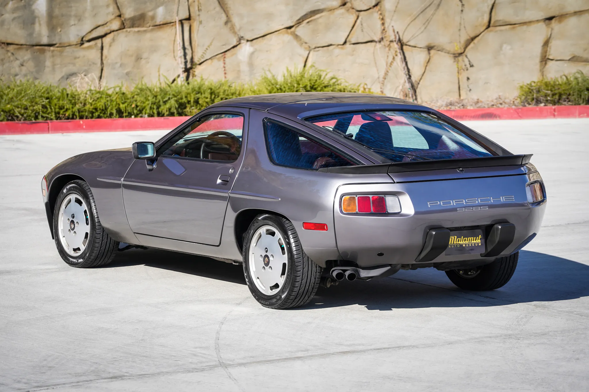 1986 Porsche 928S 5-Speed in Meteor Metallic