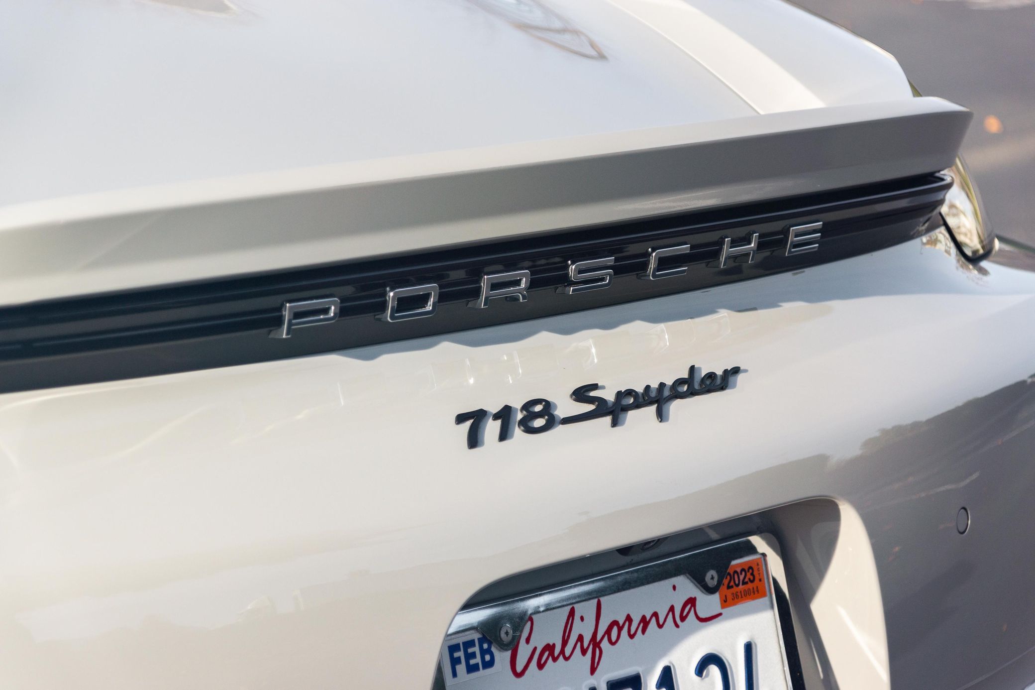 2022 Porsche 718 Boxster Spyder in Chalk