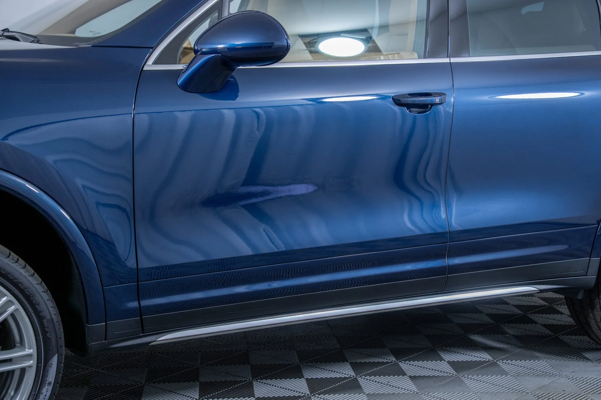 2014 Porsche Cayenne Turbo S in Dark Blue Metallic