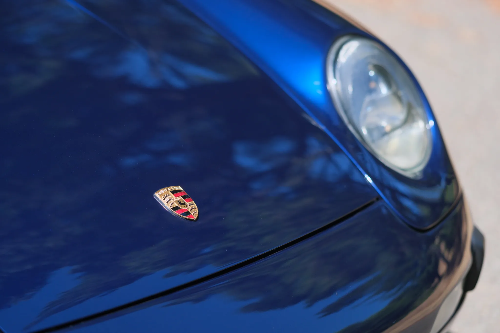 1976 Porsche 911S Targa in Midnight Blue Pearl