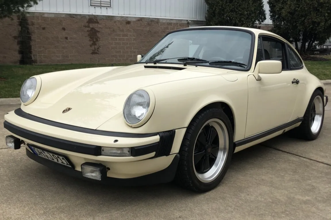 1982 Porsche 911SC Coupe in Ivory White
