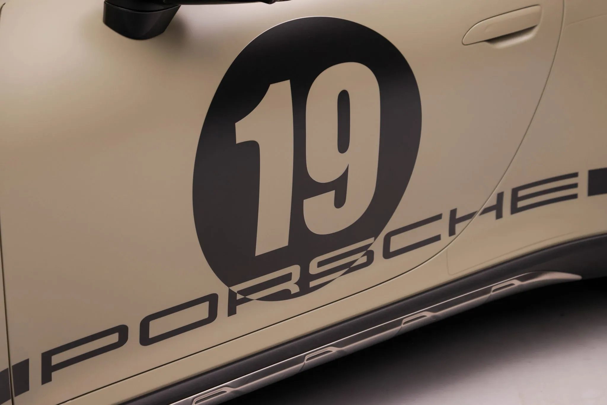 2024 Porsche 911 Dakar Rallye Design in Stone Grey