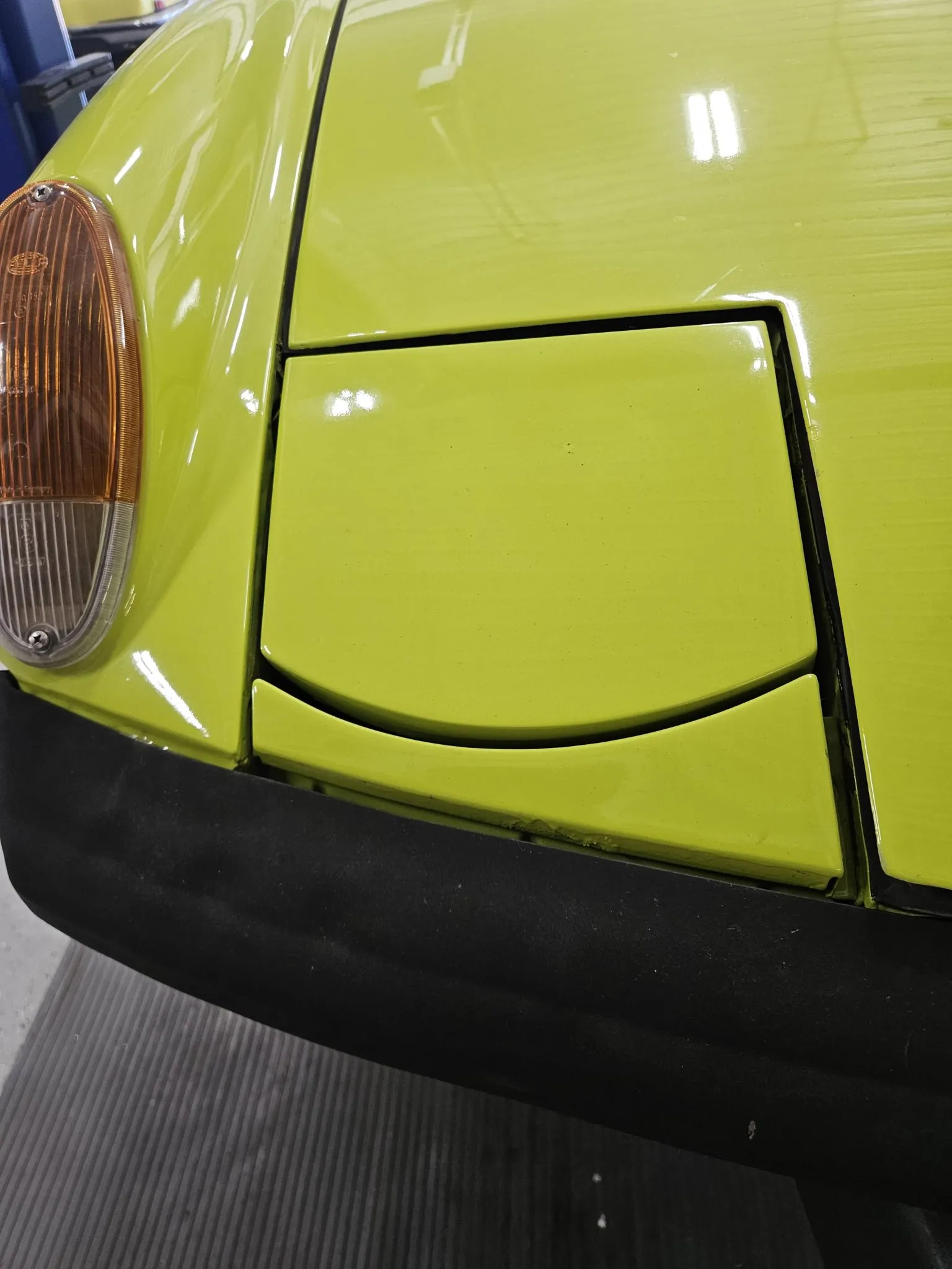 1974 Porsche 914 2.0 in Ravenna Green