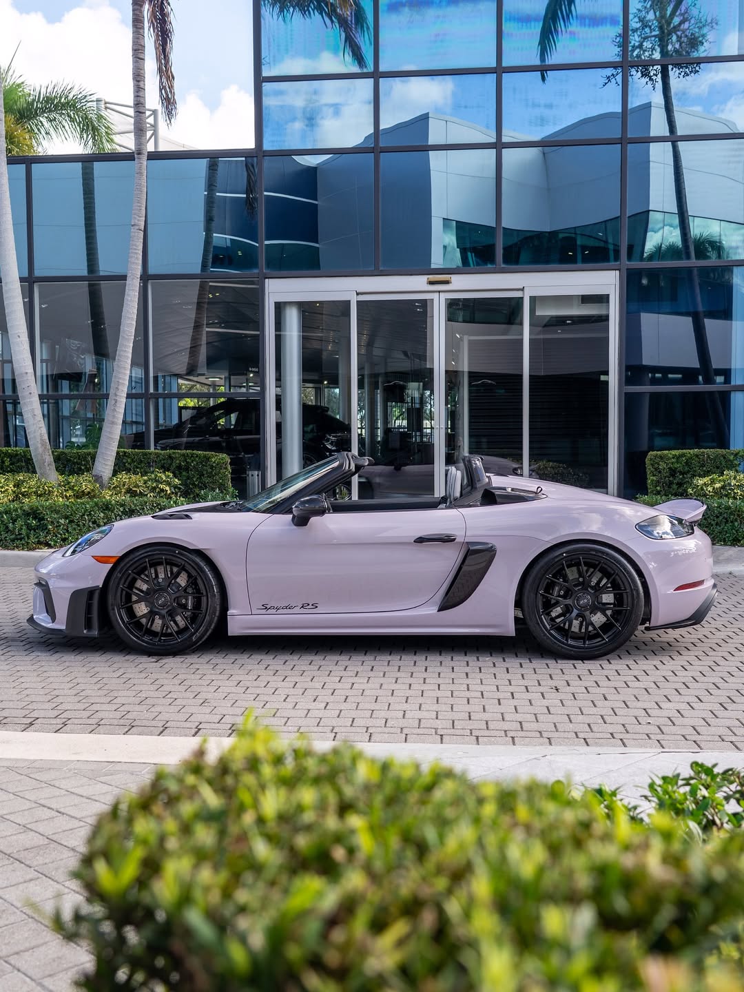 2025 Porsche 718 Spyder RS in Moon Gem