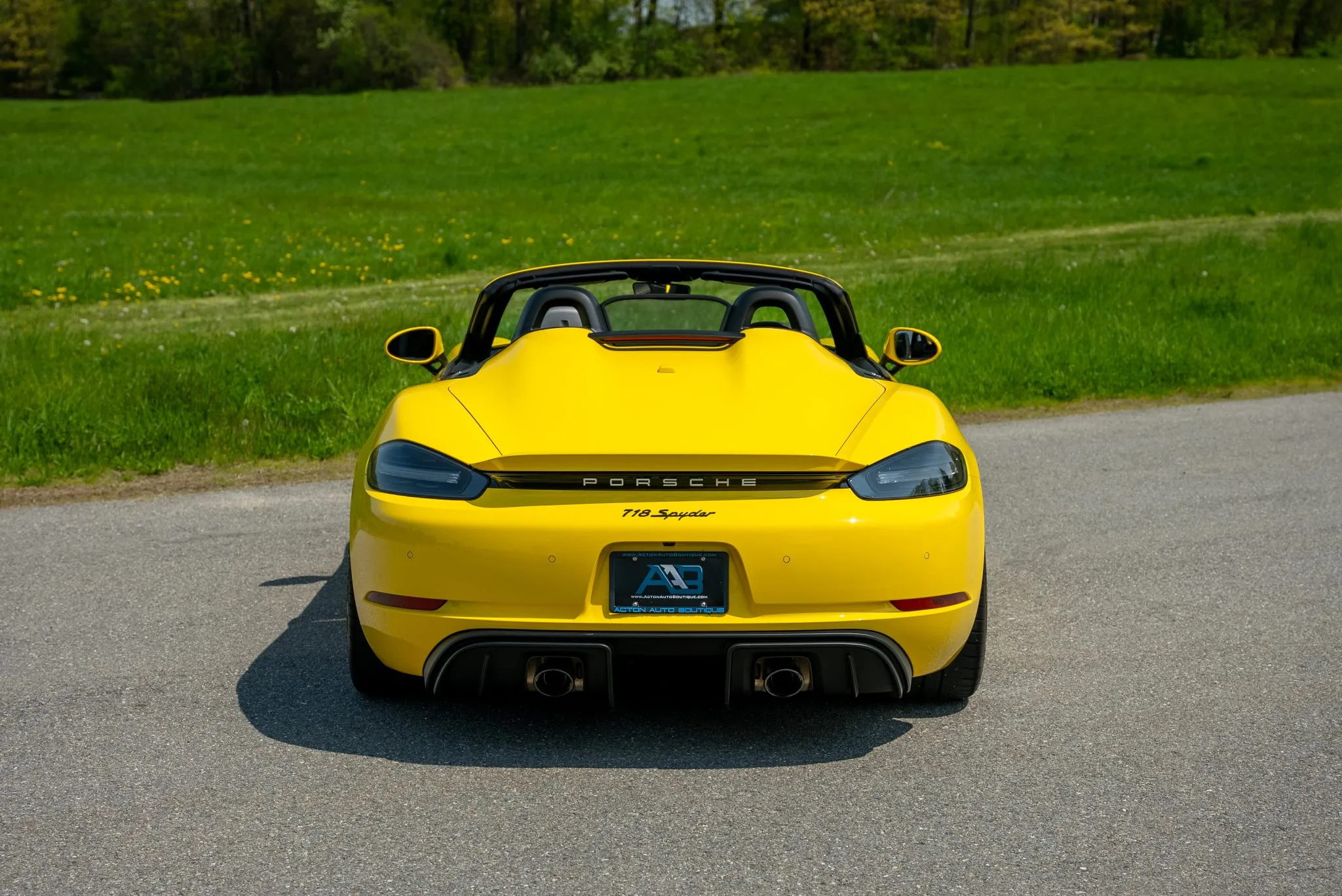2021 Porsche 718 Spyder in Racing Yellow