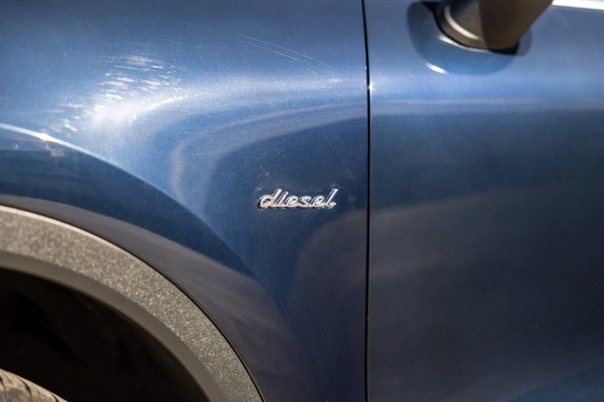 2015 Porsche Cayenne Diesel in Moonlight Blue Metallic