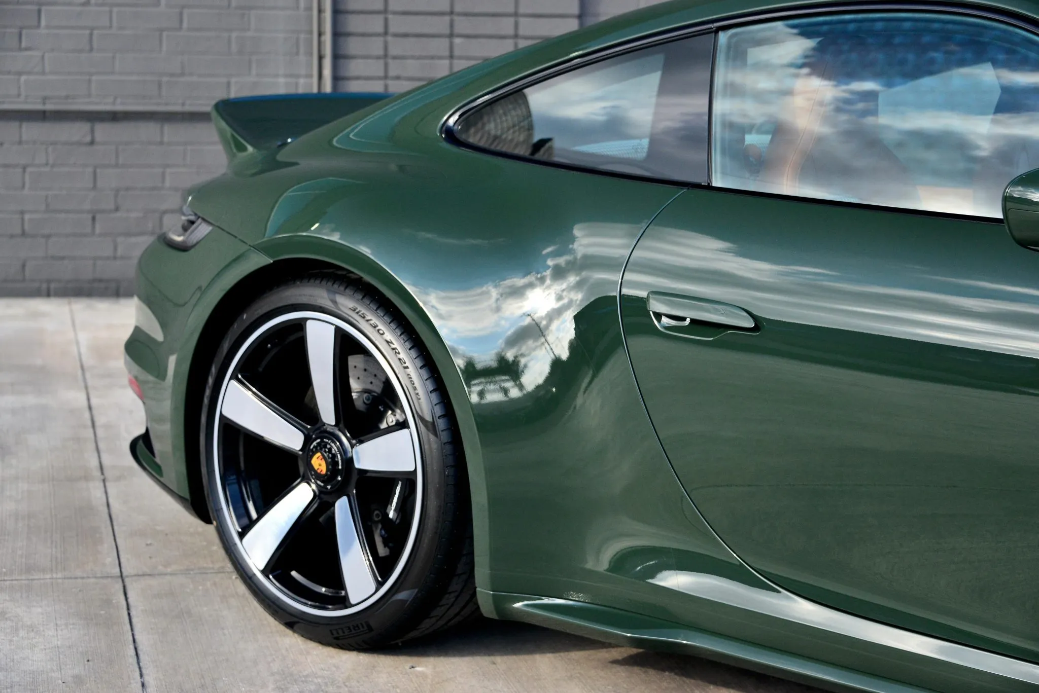2023 Porsche 911 Sport Classic In Underberg Green