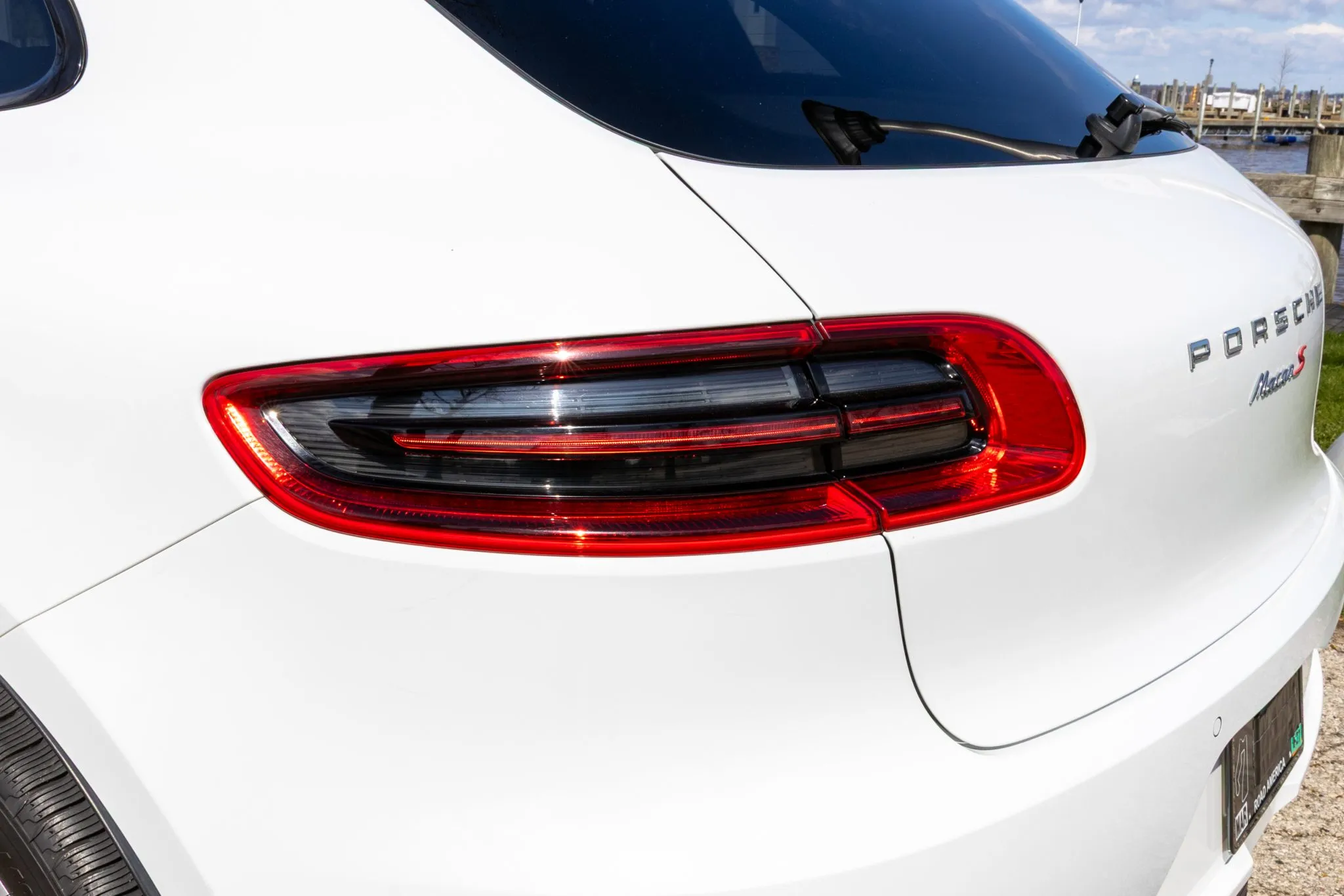 2015 Porsche Macan S in White