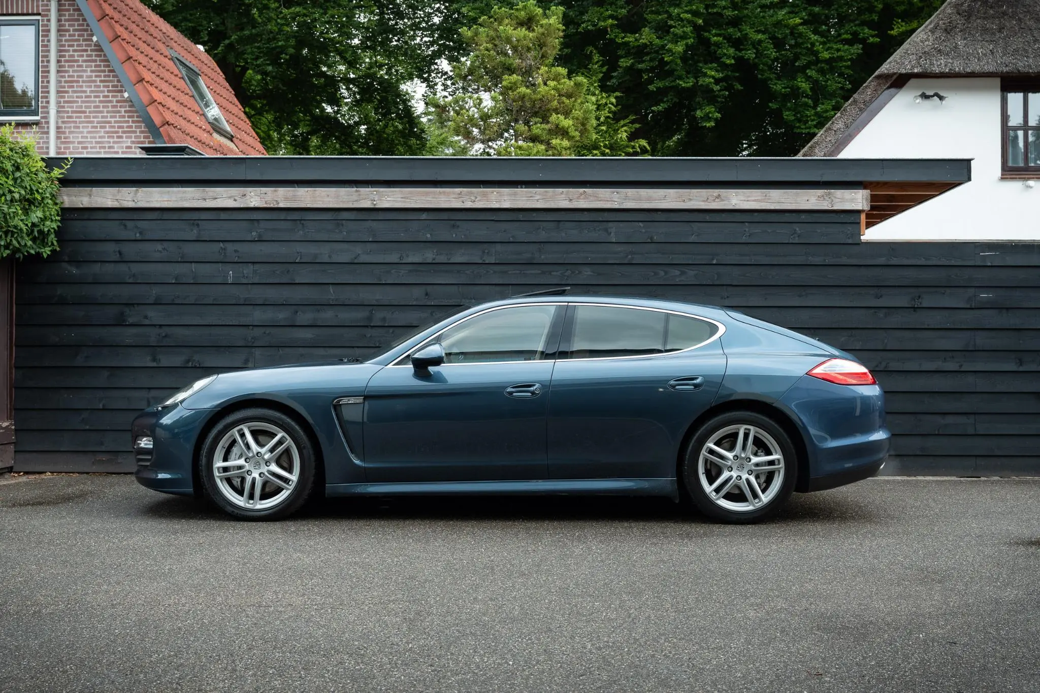 2010 Porsche Panamera 4S in Yachting Blue Metallic