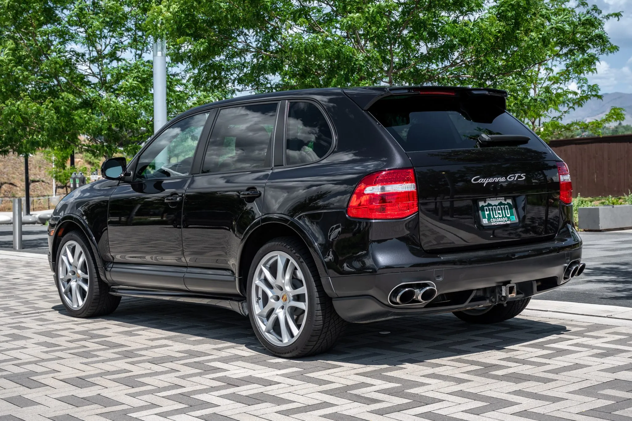 2009 Porsche Cayenne GTS in Basalt Black Metallic