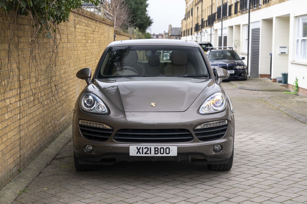 2010 PORSCHE CAYENNE S HYBRID in Umbra Metallic 