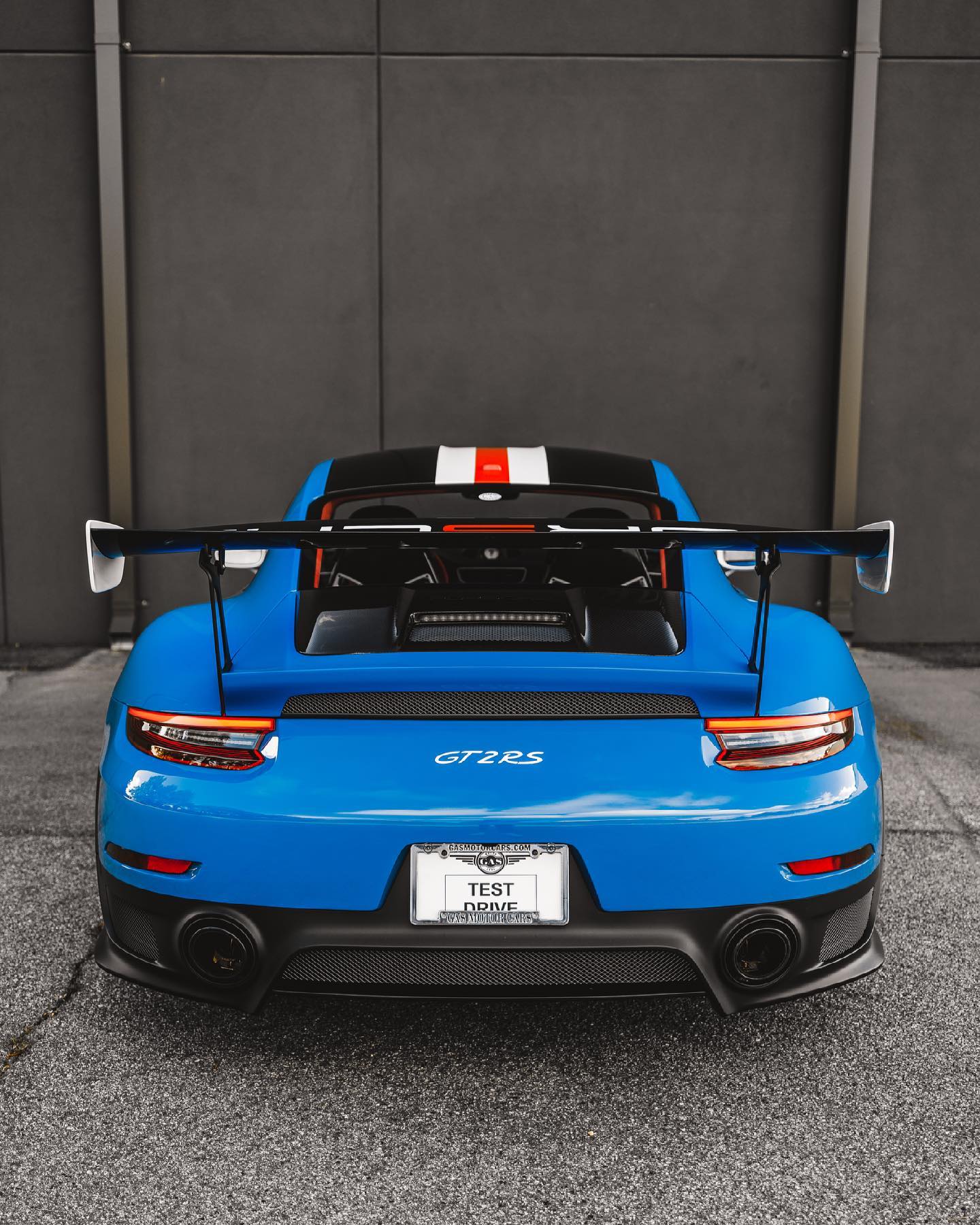 2019 Porsche 911 GT2 RS in Voodoo Blue