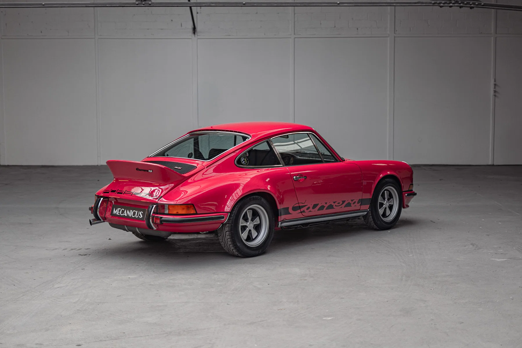 1973 Porsche 911 Carrera RS 2.7 Touring in Strawberry