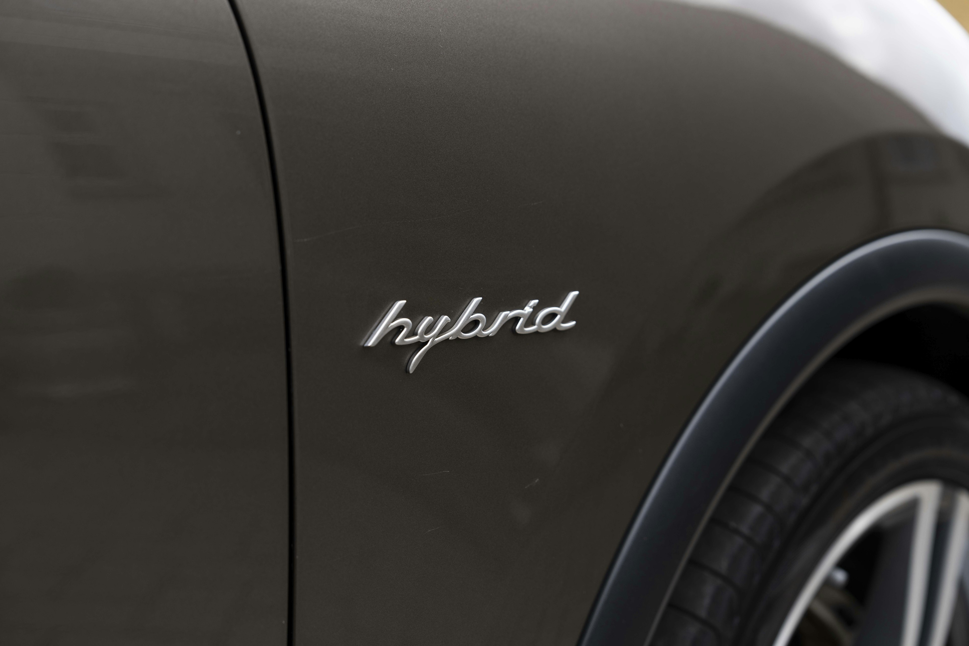 2010 PORSCHE CAYENNE S HYBRID in Umbra Metallic 