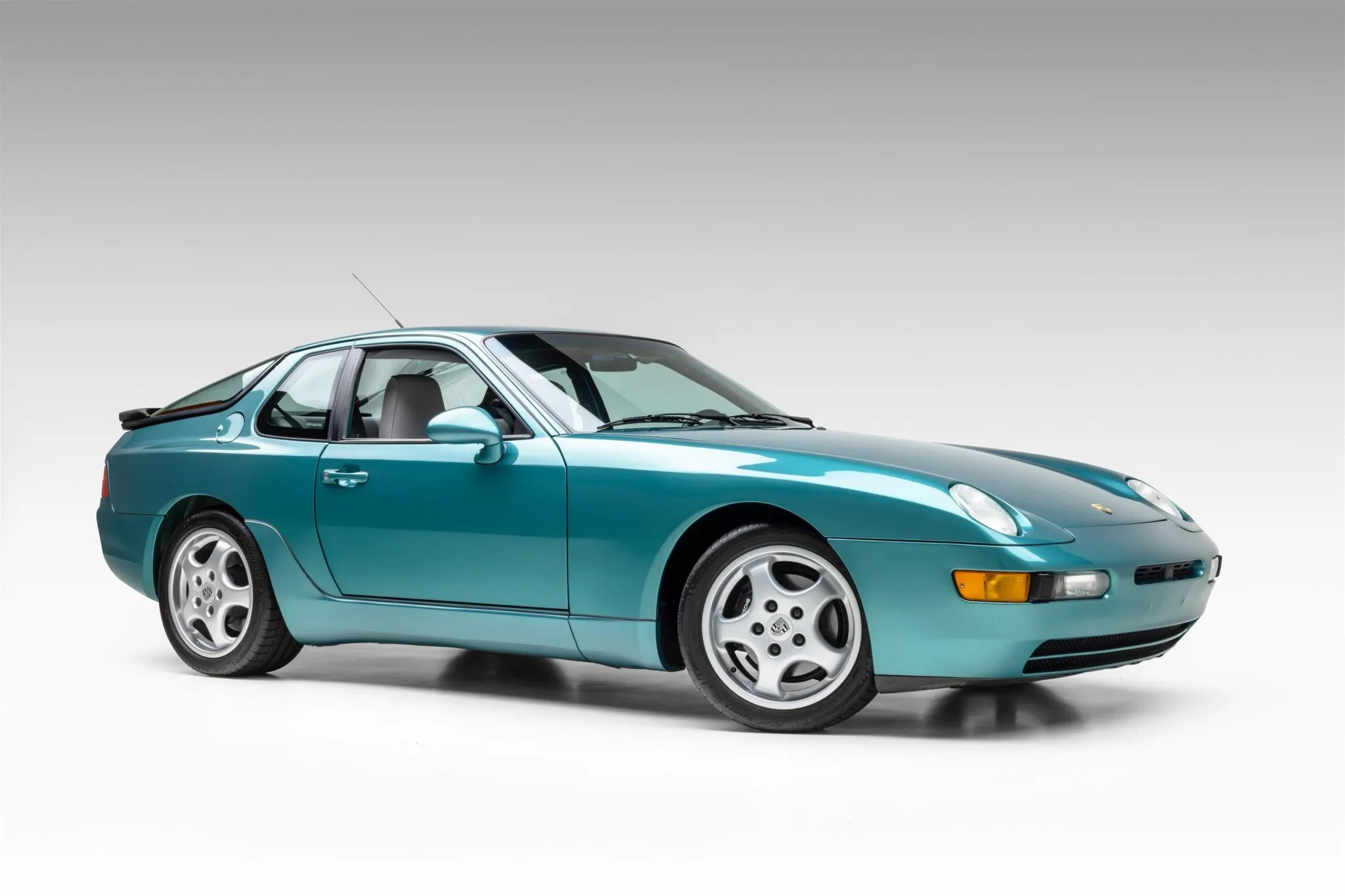 1993 Porsche 968 Coupe in Wimbledon Green Metallic