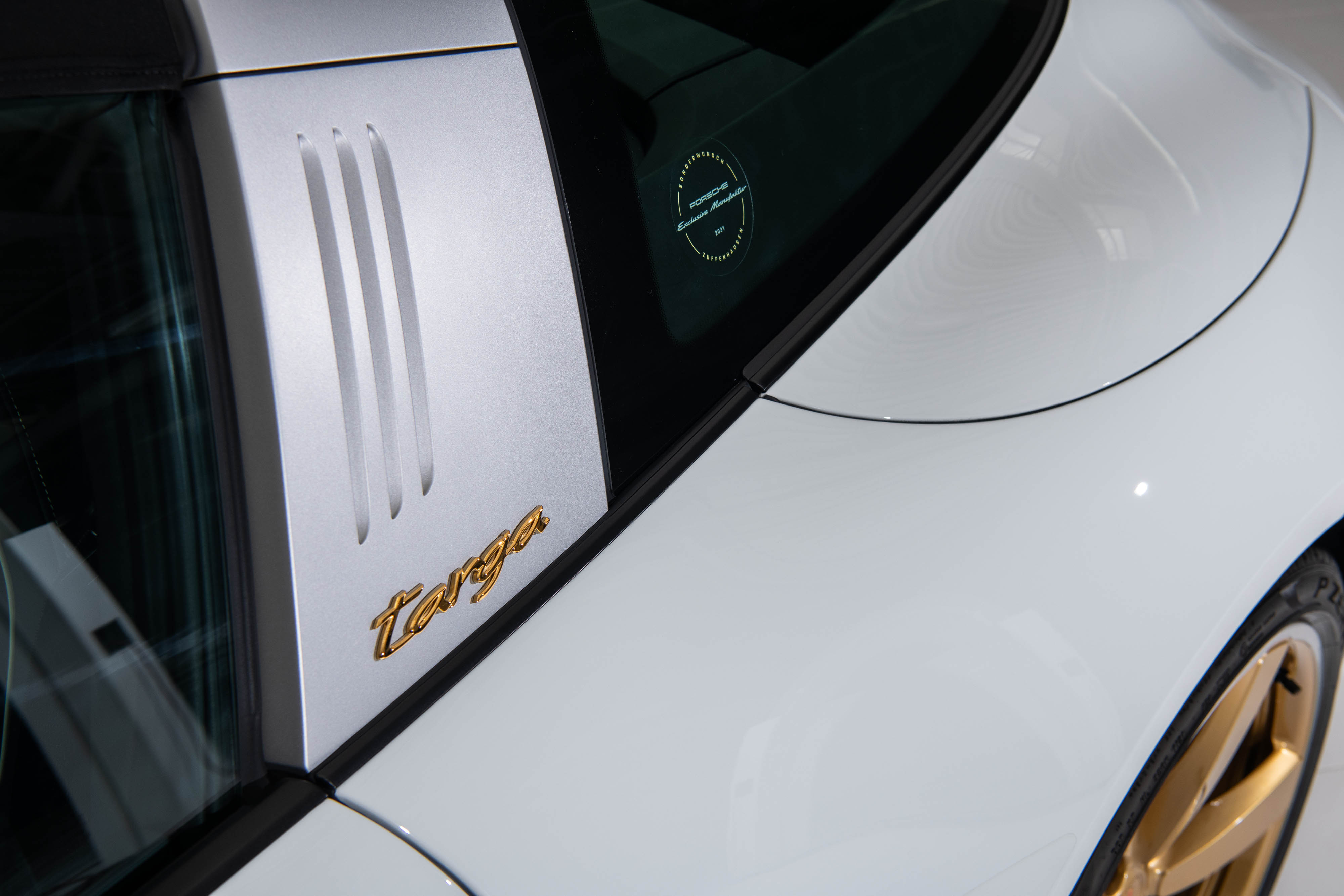 2021 Porsche 911 Targa 4S Heritage Design Edition in Pure White