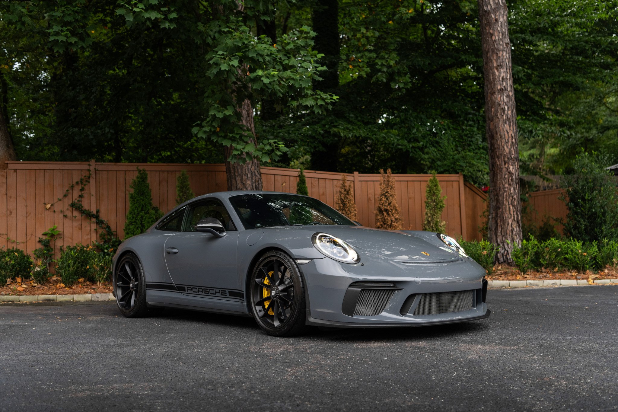 2018 Porsche 911 GT3 Touring in Grigio Telesto