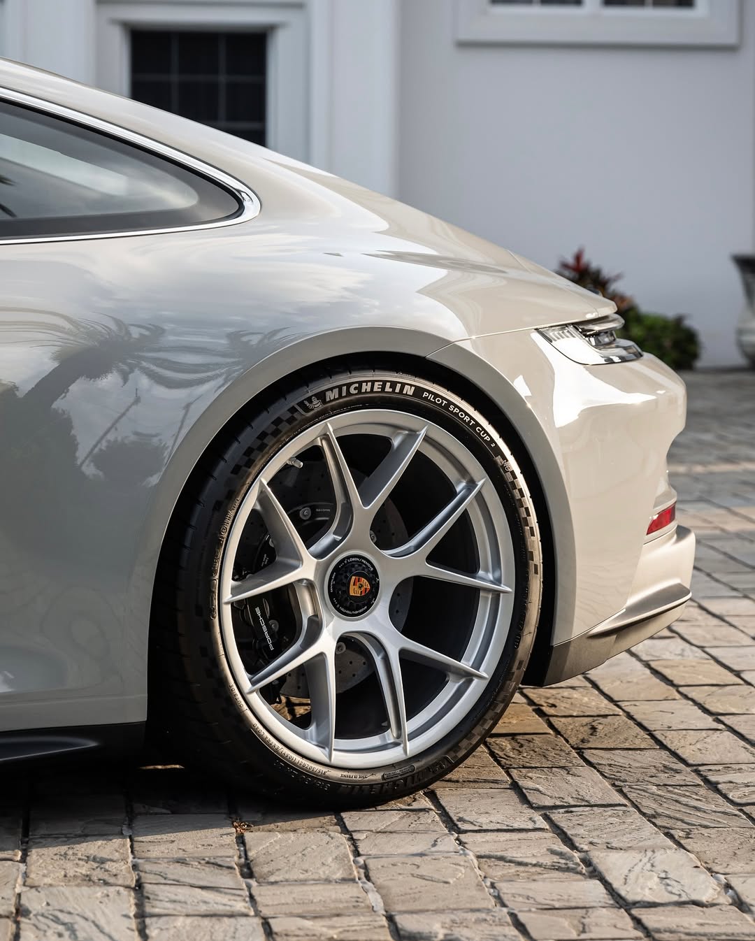 2025 Porsche 911 S/T in Mode Grau