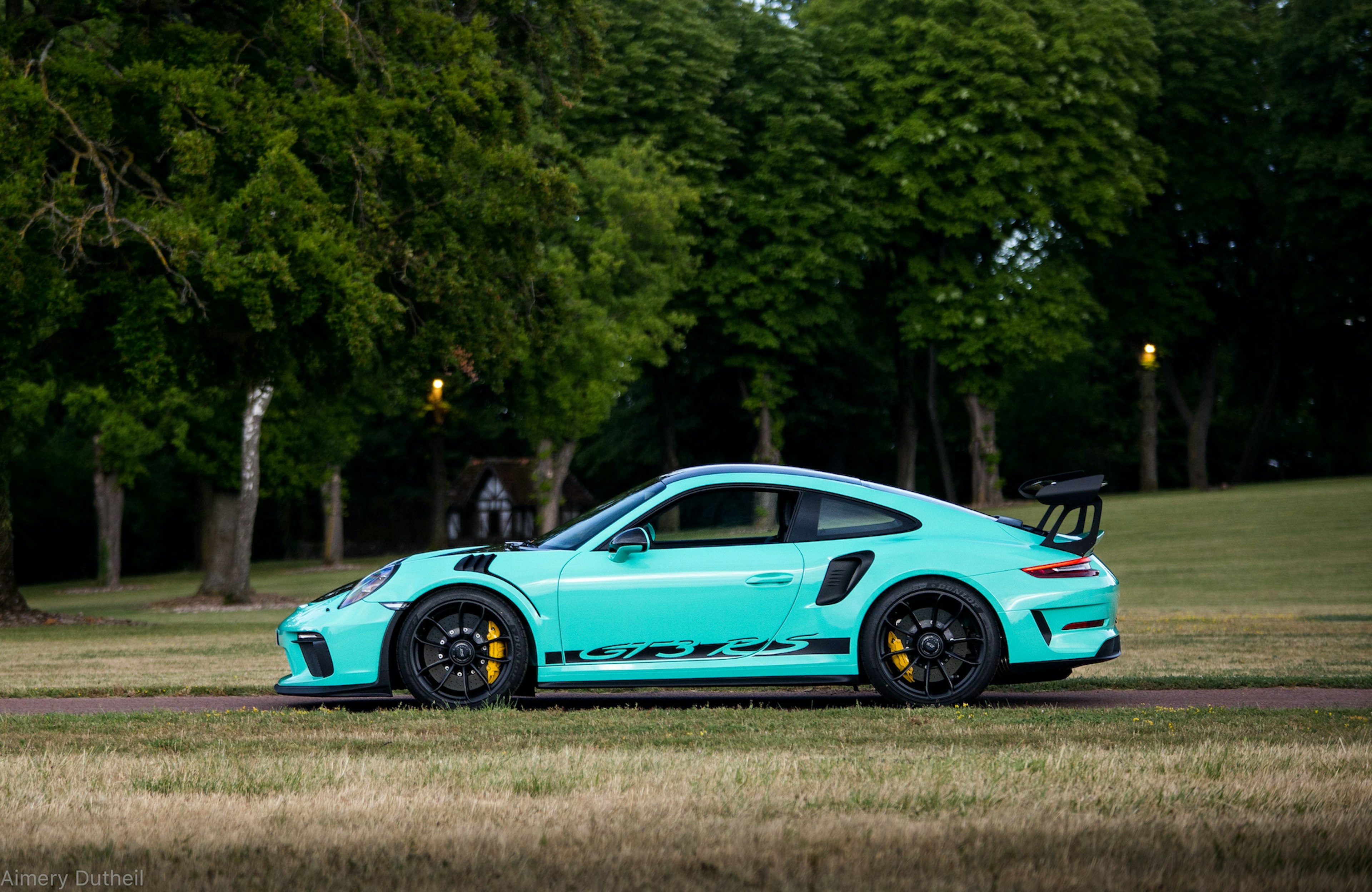 2019 Porsche 911 GT3 RS Weissach Pack in Mint Green