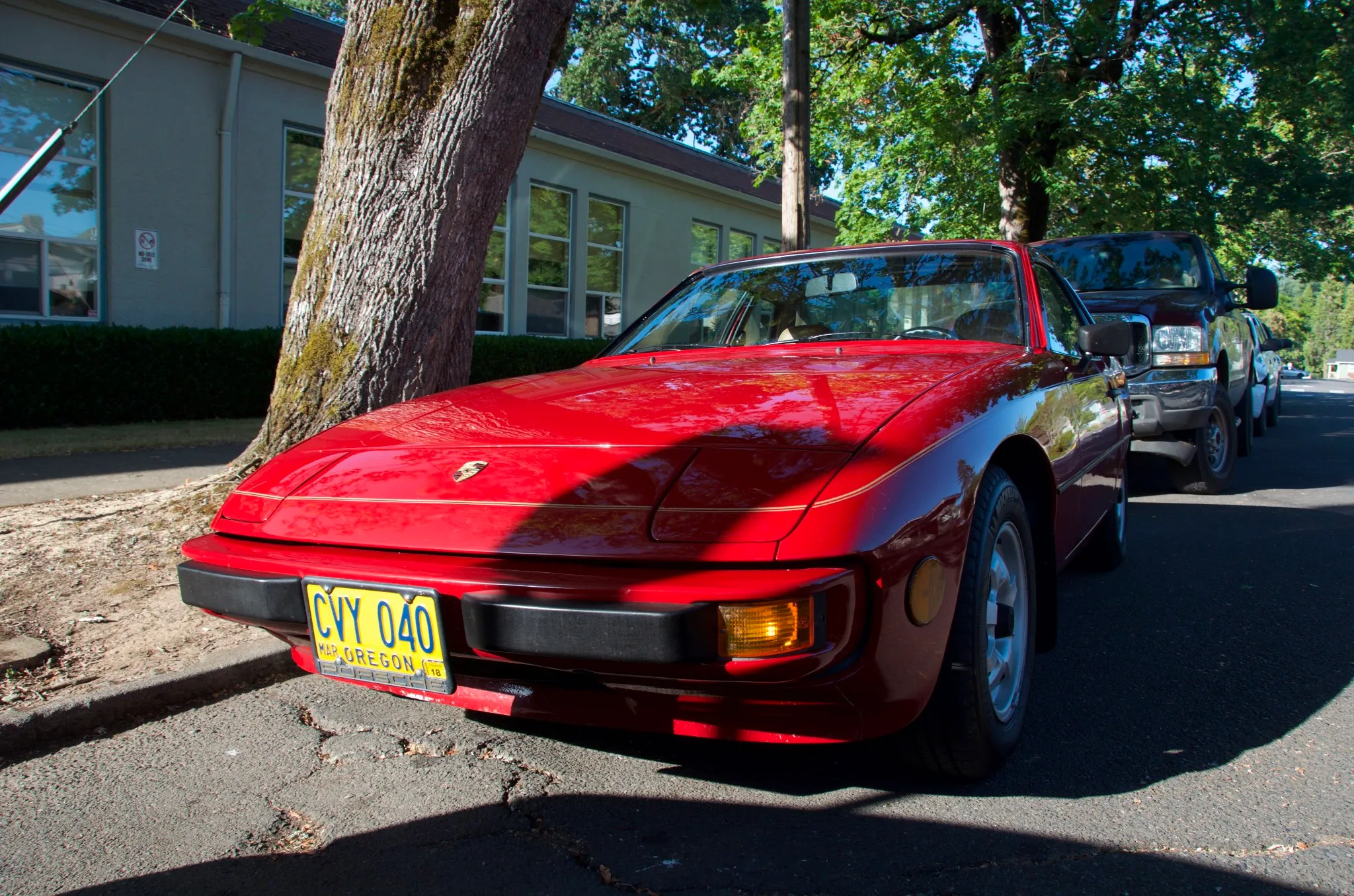1978 Porsche 924 in Mars Red