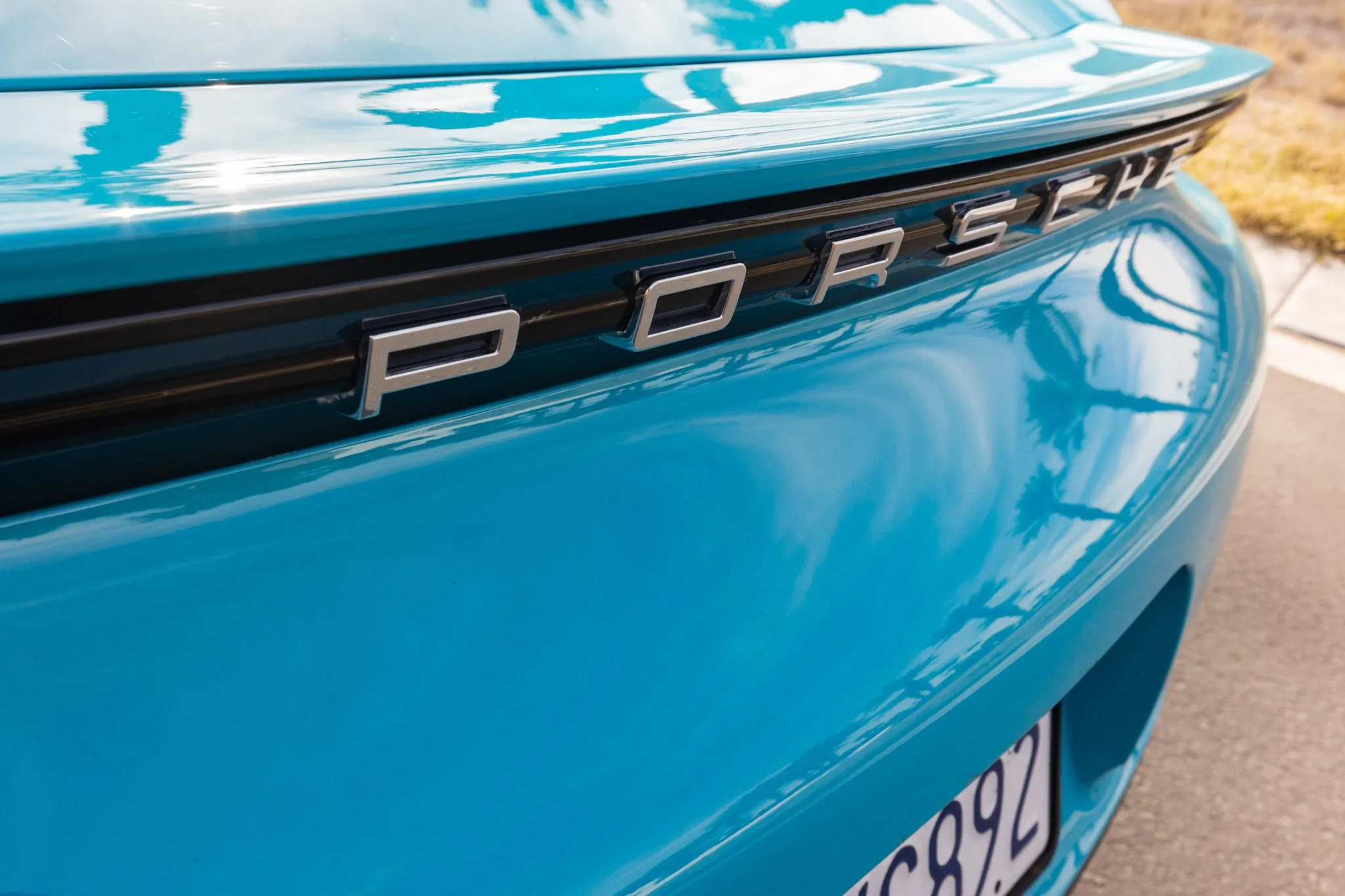 2018 Porsche 718 Boxster in Miami Blue